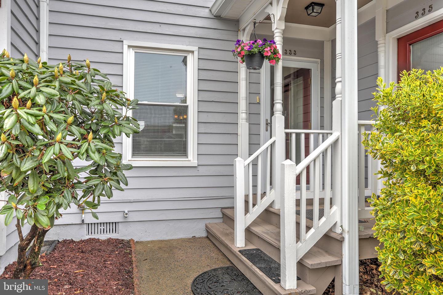 333 HARRISON ST SE, LEESBURG, Virginia 20175, 2 Bedrooms Bedrooms, ,1 BathroomBathrooms,Residential,For sale,333 HARRISON ST SE,VALO2093094 MLS # VALO2093094