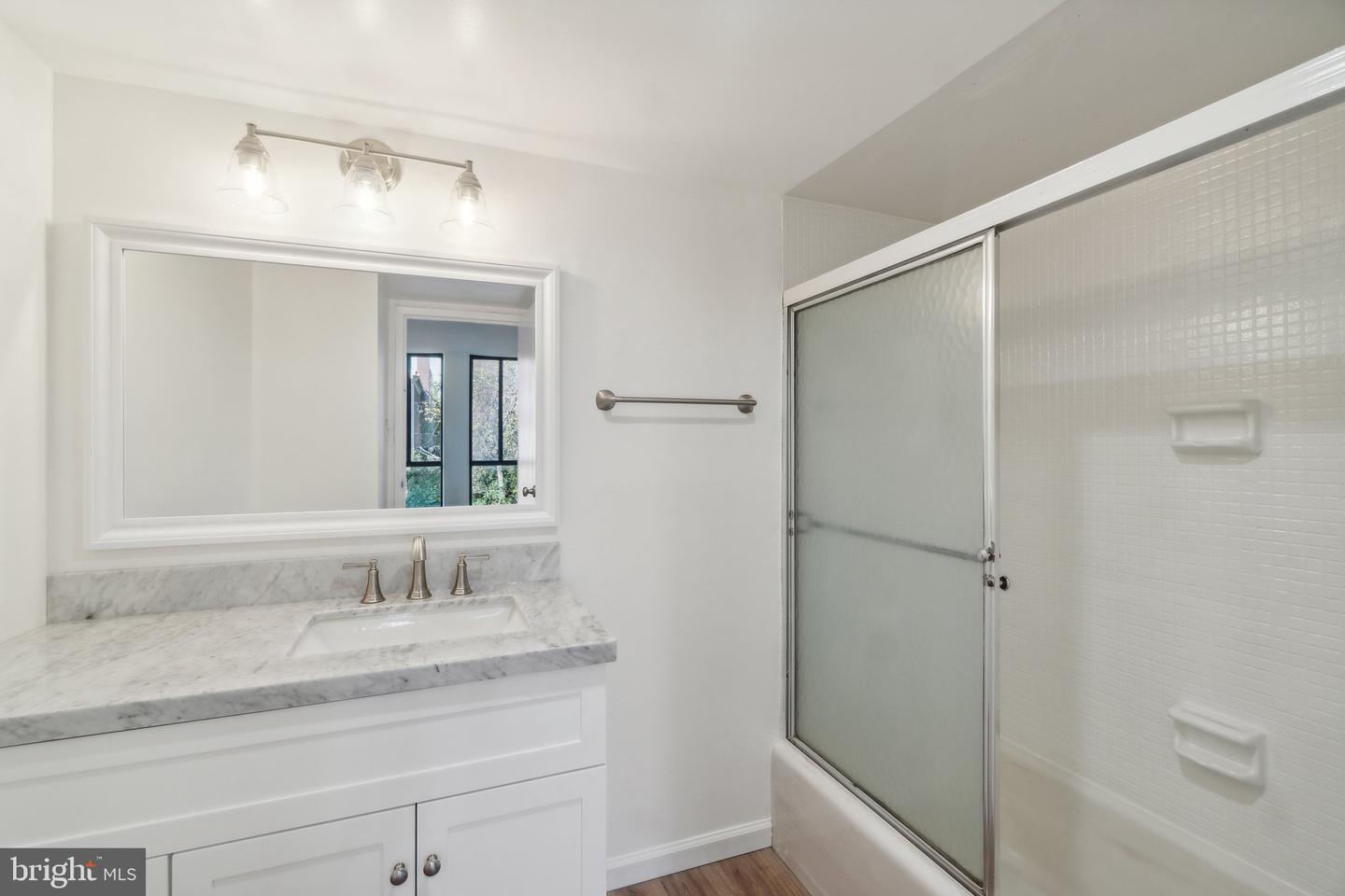 1401 N RHODES ST #305, ARLINGTON, Virginia 22209, 1 Bedroom Bedrooms, ,1 BathroomBathrooms,Residential,For sale,1401 N RHODES ST #305,VAAR2055624 MLS # VAAR2055624