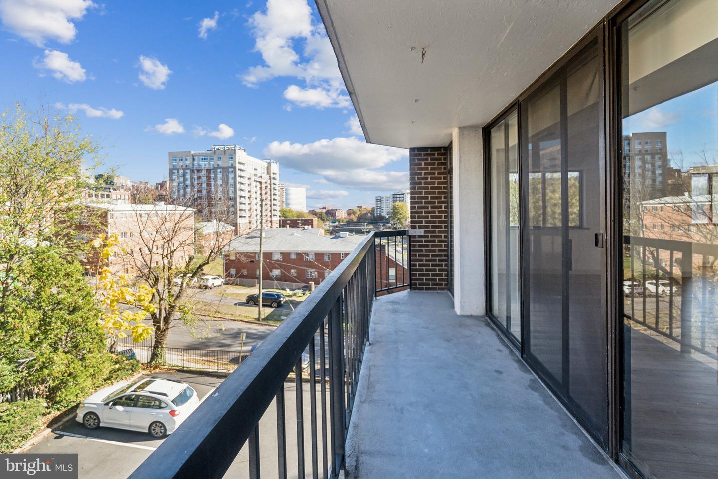 1401 N RHODES ST #305, ARLINGTON, Virginia 22209, 1 Bedroom Bedrooms, ,1 BathroomBathrooms,Residential,For sale,1401 N RHODES ST #305,VAAR2055624 MLS # VAAR2055624