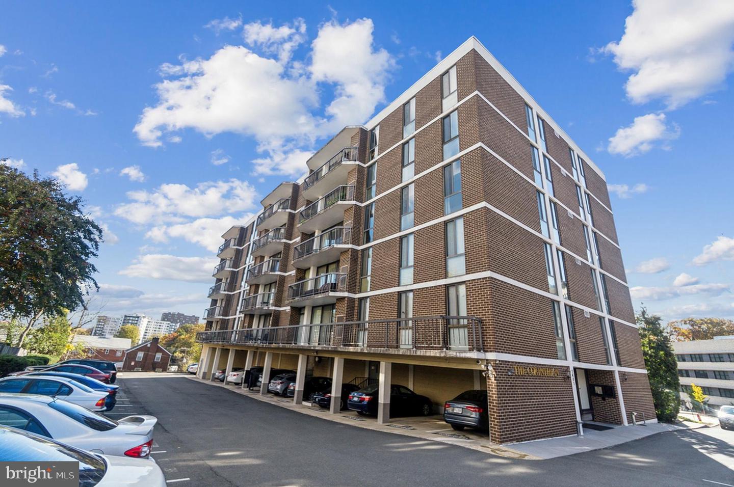 1401 N RHODES ST #305, ARLINGTON, Virginia 22209, 1 Bedroom Bedrooms, ,1 BathroomBathrooms,Residential,For sale,1401 N RHODES ST #305,VAAR2055624 MLS # VAAR2055624