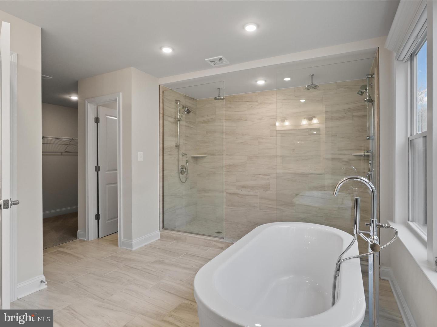 17009 GAINES RD, BROAD RUN, Virginia 20137, 4 Bedrooms Bedrooms, ,4 BathroomsBathrooms,Residential,For sale,17009 GAINES RD,VAPW2091418 MLS # VAPW2091418