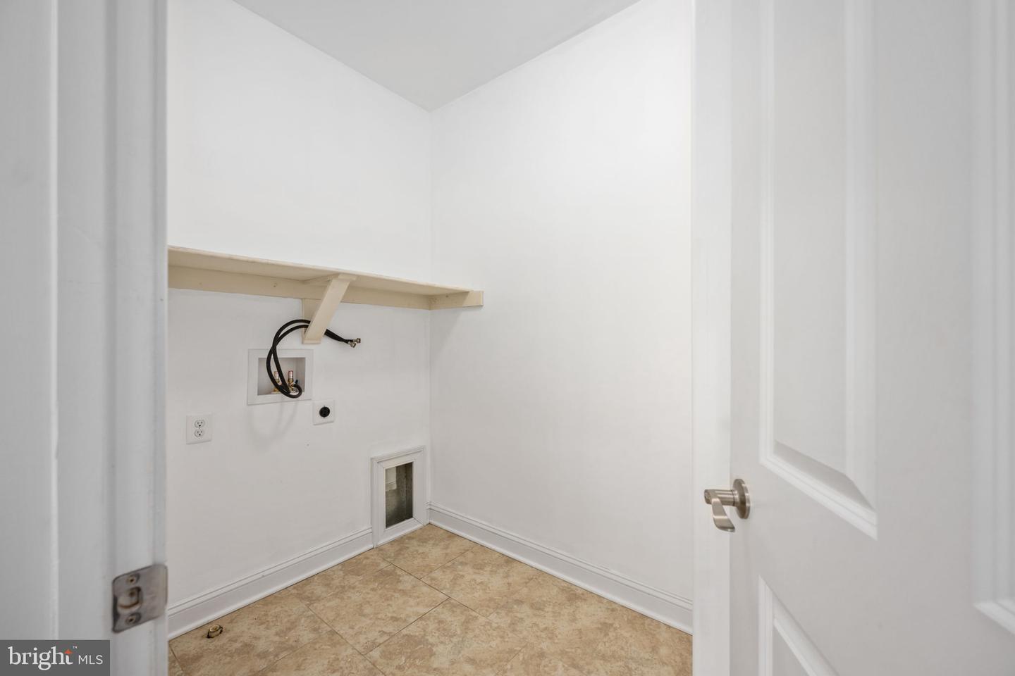 11 AIDEN DR, FREDERICKSBURG, Virginia 22406, 4 Bedrooms Bedrooms, ,3 BathroomsBathrooms,Residential,For sale,11 AIDEN DR,VAST2037644 MLS # VAST2037644