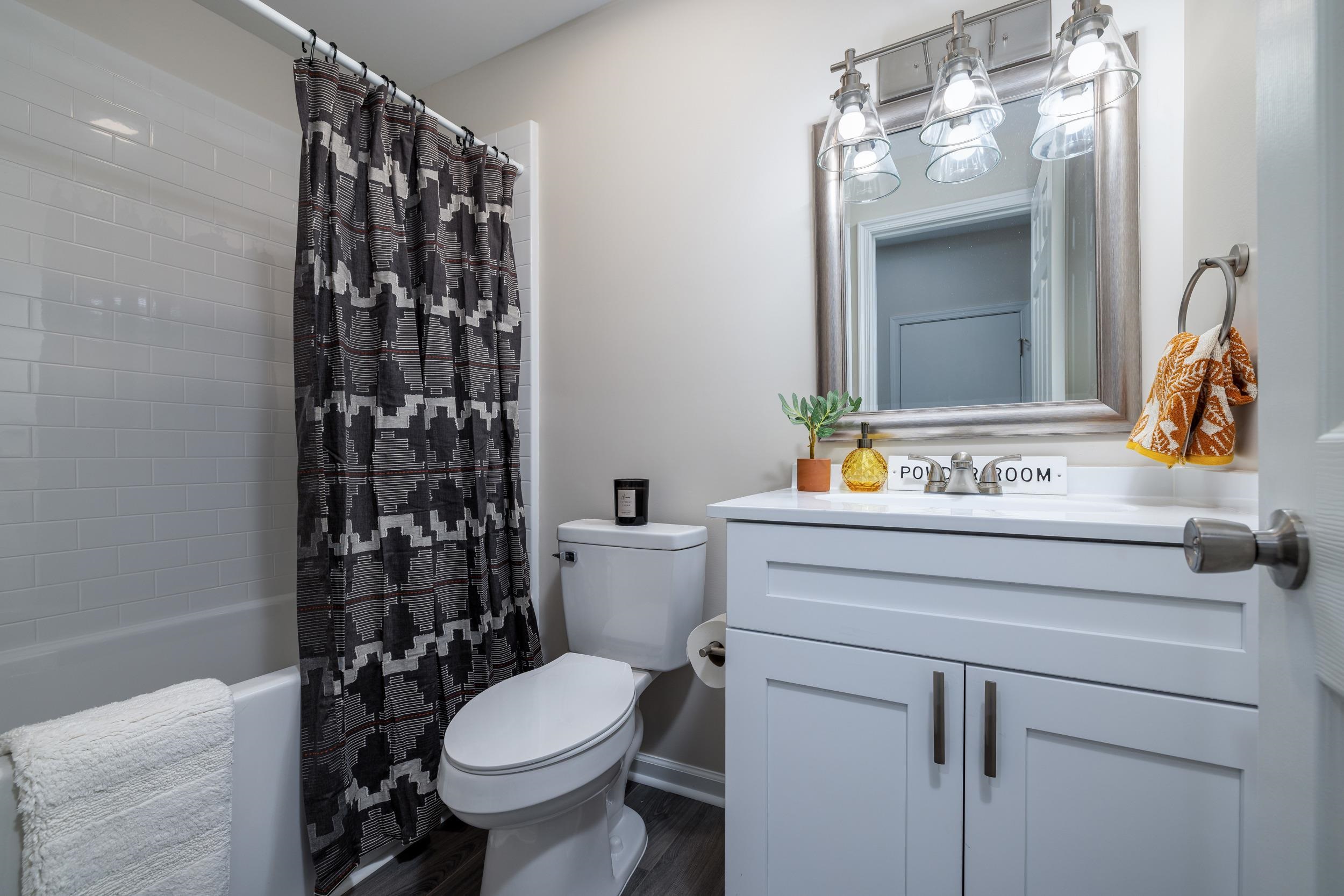 422 GRUBERT AVE, STAUNTON, Virginia 24401, 3 Bedrooms Bedrooms, ,2 BathroomsBathrooms,Residential,422 GRUBERT AVE,663079 MLS # 663079