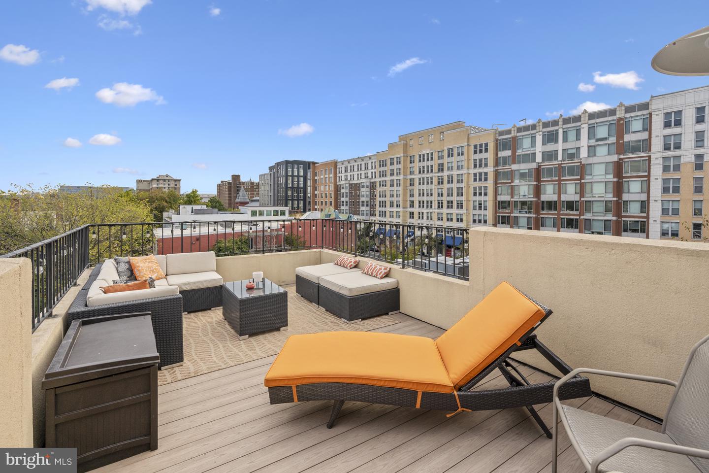 636 Q ST NW #4, WASHINGTON, District Of Columbia 20001, 3 Bedrooms Bedrooms, ,2 BathroomsBathrooms,Residential,For sale,636 Q ST NW #4,DCDC2194528 MLS # DCDC2194528