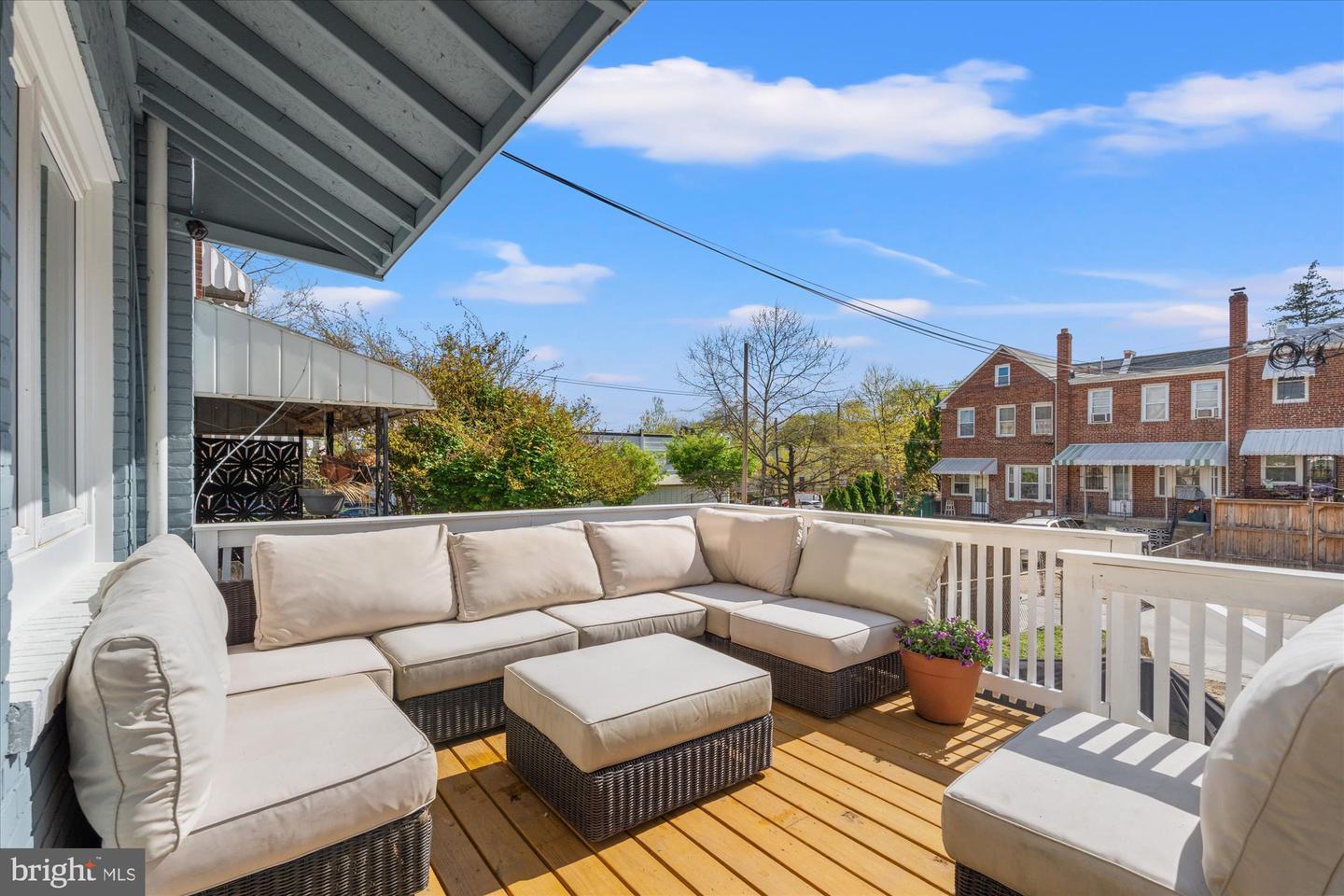 4935 NEW HAMPSHIRE AVE NW, WASHINGTON, District Of Columbia 20011, 3 Bedrooms Bedrooms, ,2 BathroomsBathrooms,Residential,For sale,4935 NEW HAMPSHIRE AVE NW,DCDC2194566 MLS # DCDC2194566
