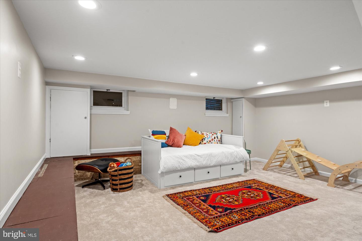 4935 NEW HAMPSHIRE AVE NW, WASHINGTON, District Of Columbia 20011, 3 Bedrooms Bedrooms, ,2 BathroomsBathrooms,Residential,For sale,4935 NEW HAMPSHIRE AVE NW,DCDC2194566 MLS # DCDC2194566