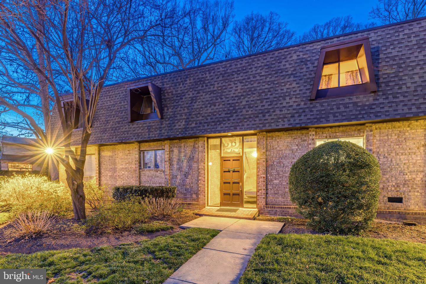 11622 VANTAGE HILL RD #12B, RESTON, Virginia 20190, 2 Bedrooms Bedrooms, ,2 BathroomsBathrooms,Residential,For sale,11622 VANTAGE HILL RD #12B,VAFX2233058 MLS # VAFX2233058