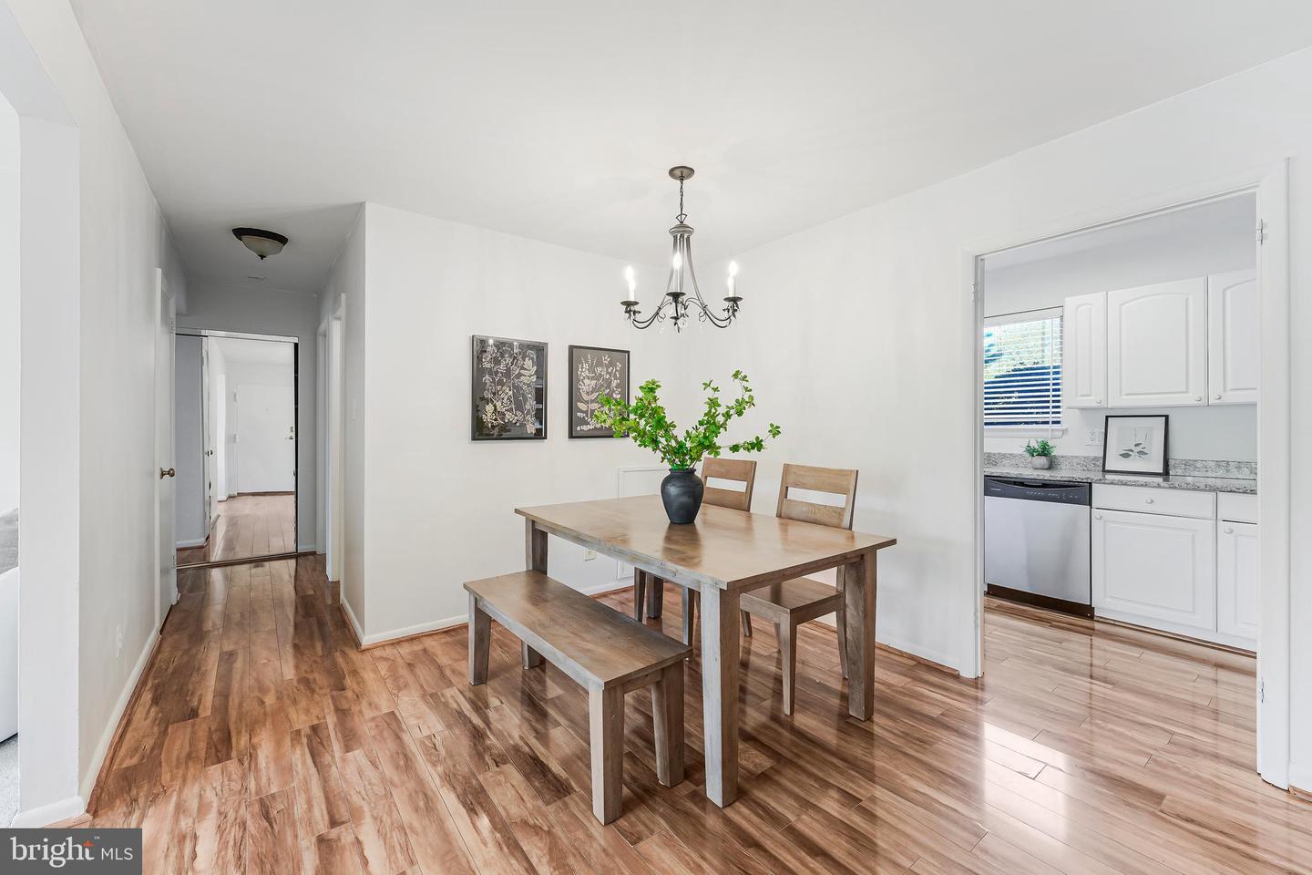 11622 VANTAGE HILL RD #12B, RESTON, Virginia 20190, 2 Bedrooms Bedrooms, ,2 BathroomsBathrooms,Residential,For sale,11622 VANTAGE HILL RD #12B,VAFX2233058 MLS # VAFX2233058