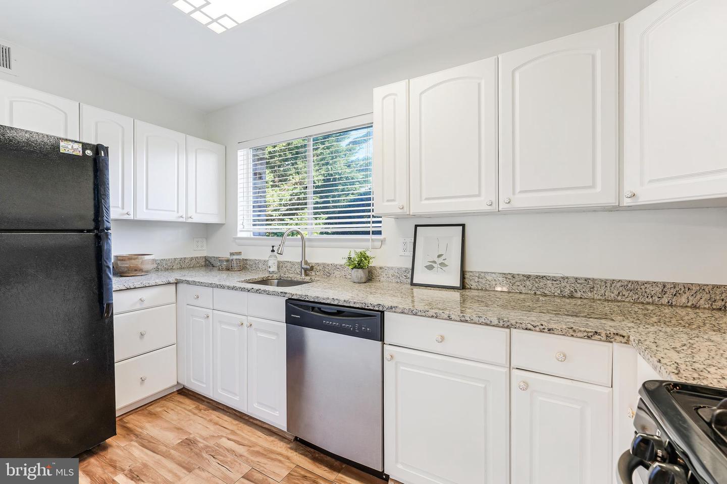 11622 VANTAGE HILL RD #12B, RESTON, Virginia 20190, 2 Bedrooms Bedrooms, ,2 BathroomsBathrooms,Residential,For sale,11622 VANTAGE HILL RD #12B,VAFX2233058 MLS # VAFX2233058