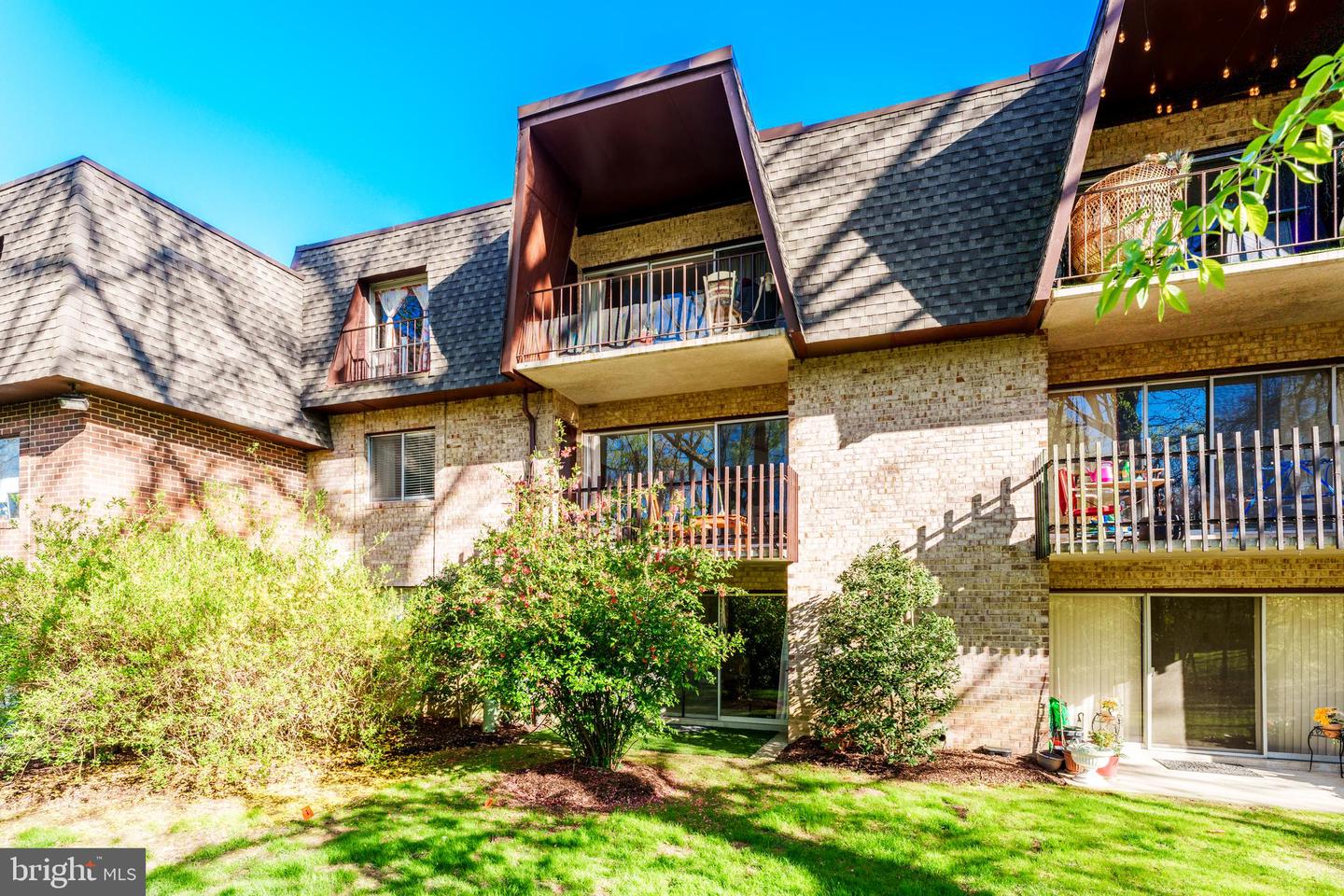 11622 VANTAGE HILL RD #12B, RESTON, Virginia 20190, 2 Bedrooms Bedrooms, ,2 BathroomsBathrooms,Residential,For sale,11622 VANTAGE HILL RD #12B,VAFX2233058 MLS # VAFX2233058
