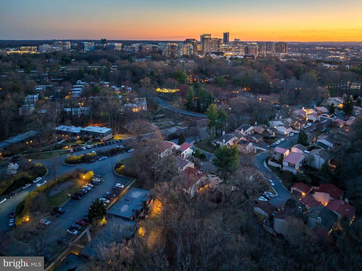 11622 VANTAGE HILL RD #12B, RESTON, Virginia 20190, 2 Bedrooms Bedrooms, ,2 BathroomsBathrooms,Residential,For sale,11622 VANTAGE HILL RD #12B,VAFX2233058 MLS # VAFX2233058