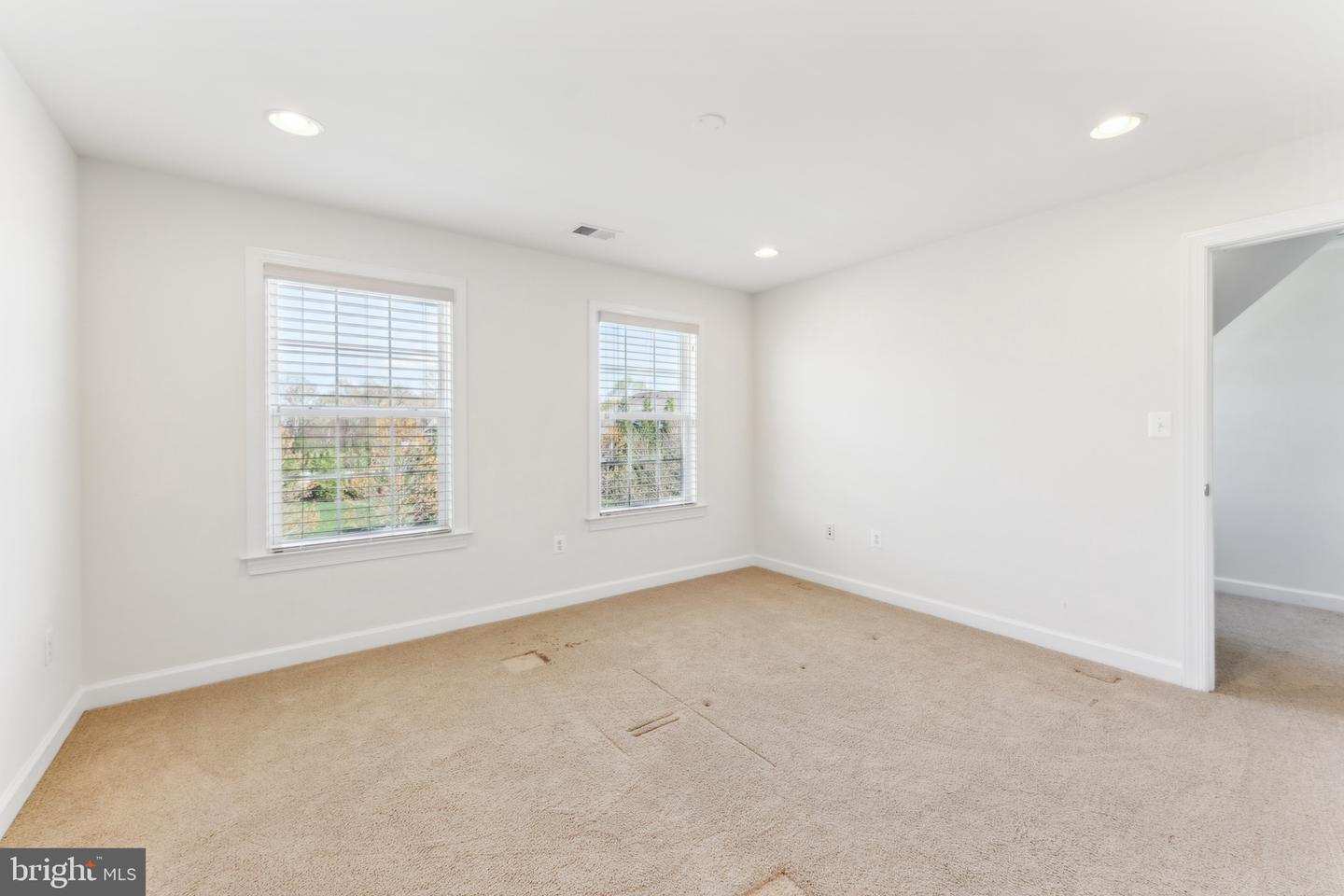 22411 CONSERVANCY DR, ASHBURN, Virginia 20148, 5 Bedrooms Bedrooms, ,4 BathroomsBathrooms,Residential,For sale,22411 CONSERVANCY DR,VALO2093384 MLS # VALO2093384