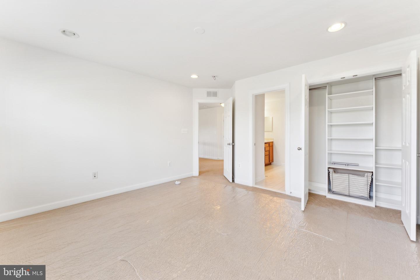 22411 CONSERVANCY DR, ASHBURN, Virginia 20148, 5 Bedrooms Bedrooms, ,4 BathroomsBathrooms,Residential,For sale,22411 CONSERVANCY DR,VALO2093384 MLS # VALO2093384