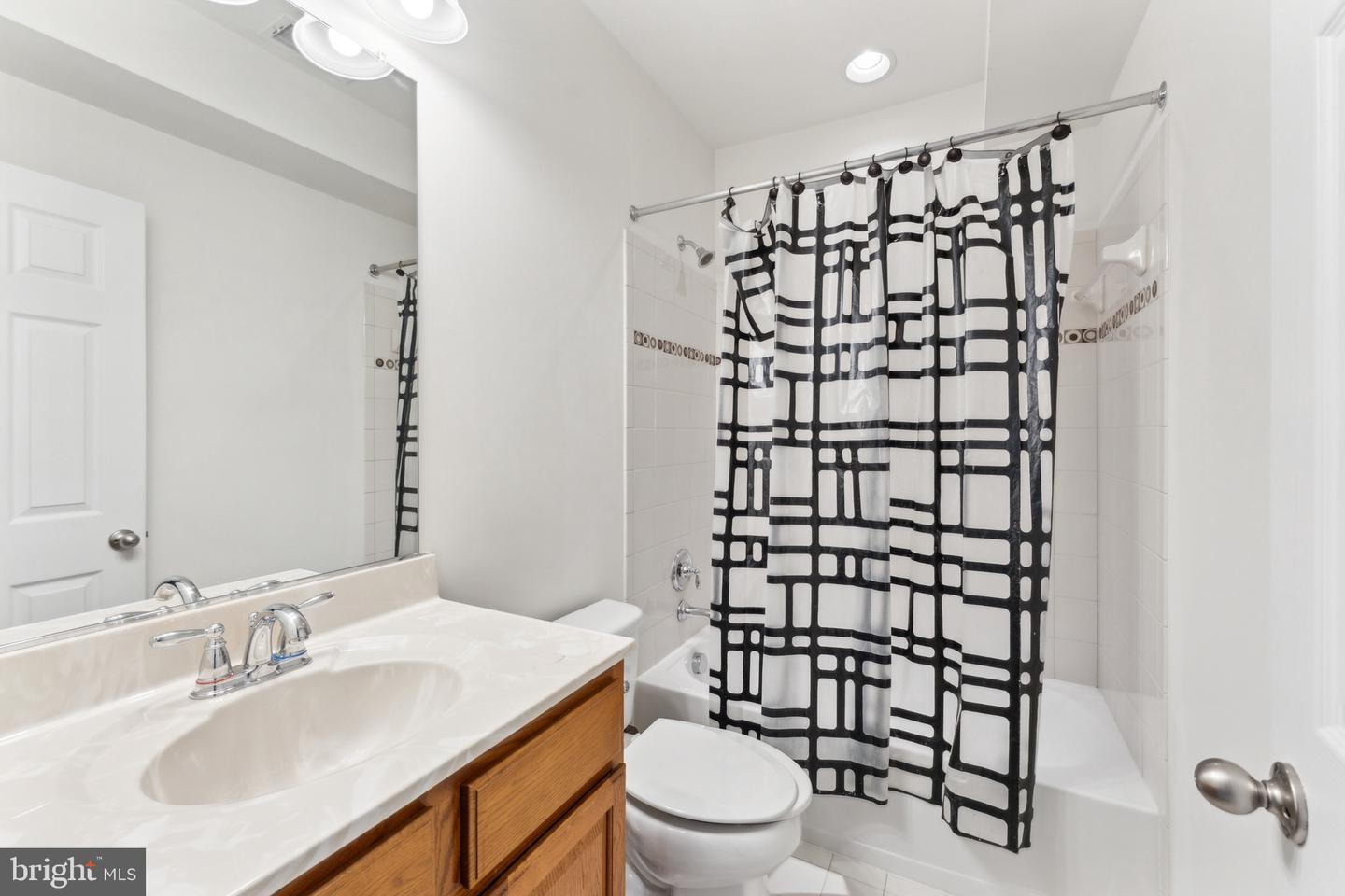 22411 CONSERVANCY DR, ASHBURN, Virginia 20148, 5 Bedrooms Bedrooms, ,4 BathroomsBathrooms,Residential,For sale,22411 CONSERVANCY DR,VALO2093384 MLS # VALO2093384
