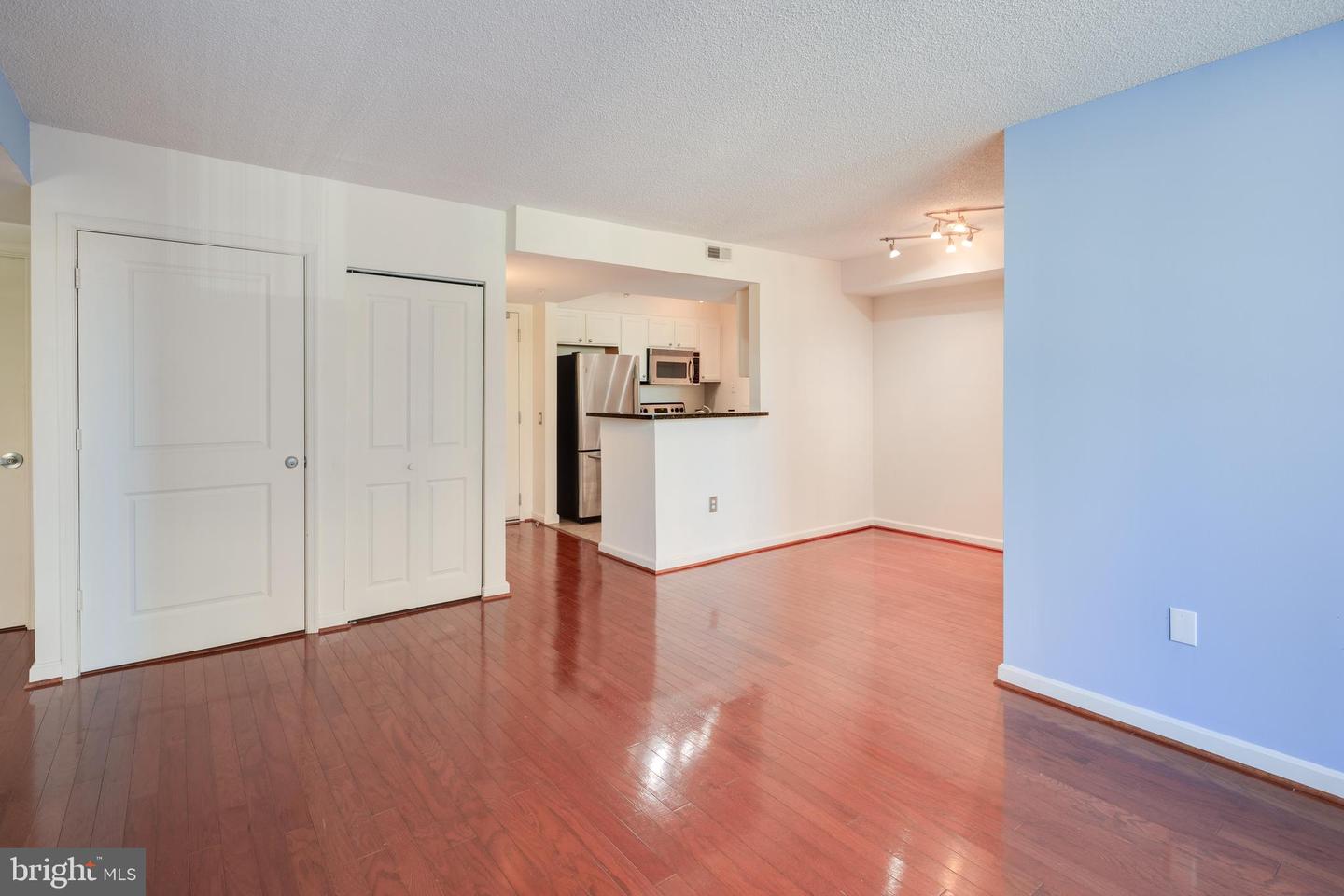 880 N POLLARD ST #223, ARLINGTON, Virginia 22203, 1 Bedroom Bedrooms, ,1 BathroomBathrooms,Residential,For sale,880 N POLLARD ST #223,VAAR2055798 MLS # VAAR2055798