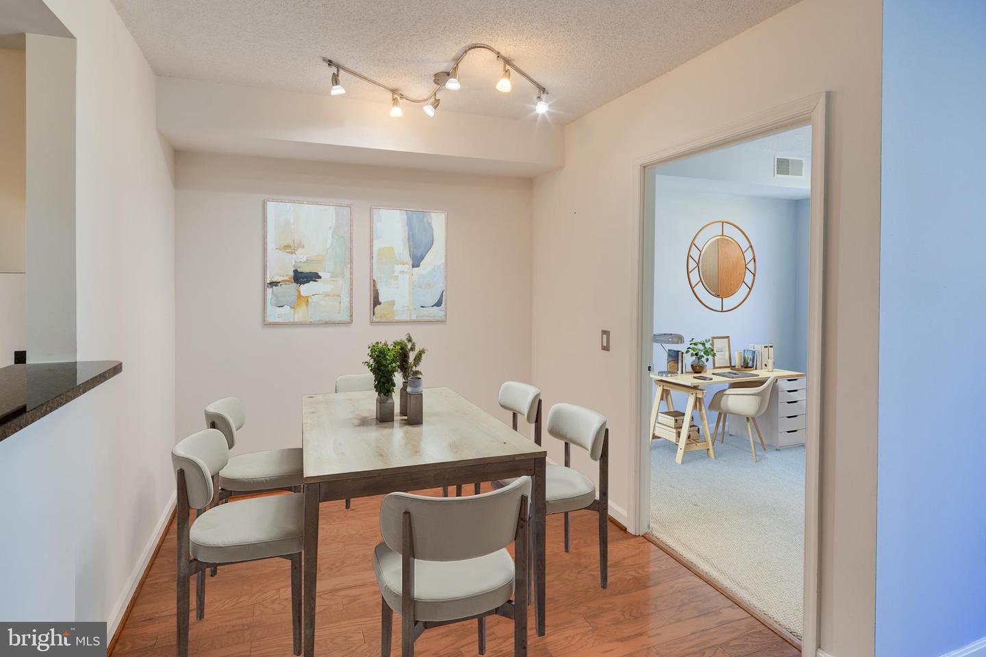 880 N POLLARD ST #223, ARLINGTON, Virginia 22203, 1 Bedroom Bedrooms, ,1 BathroomBathrooms,Residential,For sale,880 N POLLARD ST #223,VAAR2055798 MLS # VAAR2055798