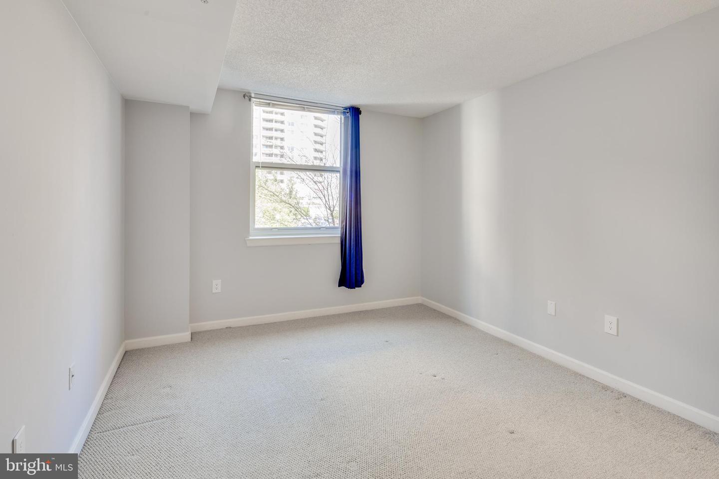 880 N POLLARD ST #223, ARLINGTON, Virginia 22203, 1 Bedroom Bedrooms, ,1 BathroomBathrooms,Residential,For sale,880 N POLLARD ST #223,VAAR2055798 MLS # VAAR2055798