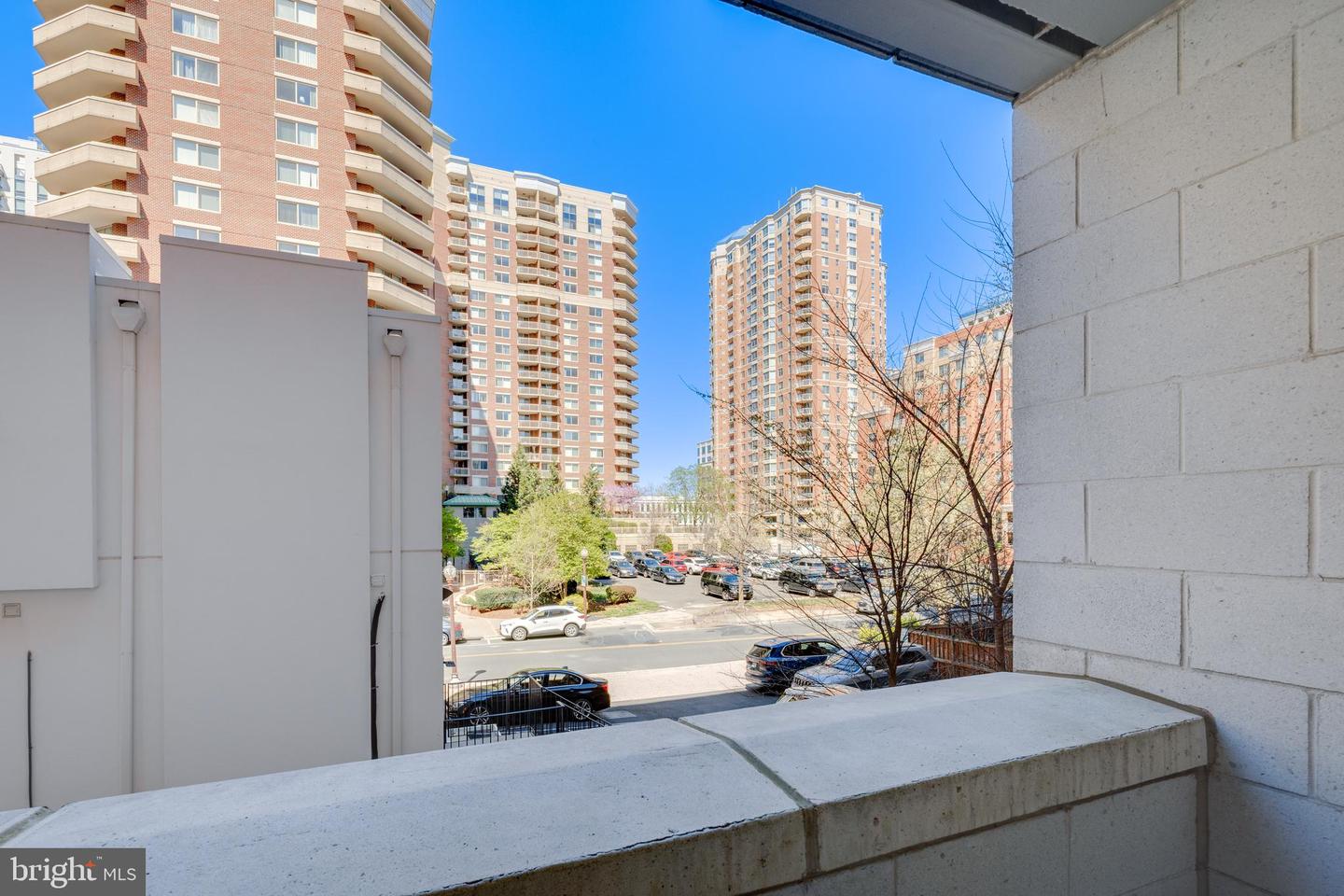 880 N POLLARD ST #223, ARLINGTON, Virginia 22203, 1 Bedroom Bedrooms, ,1 BathroomBathrooms,Residential,For sale,880 N POLLARD ST #223,VAAR2055798 MLS # VAAR2055798