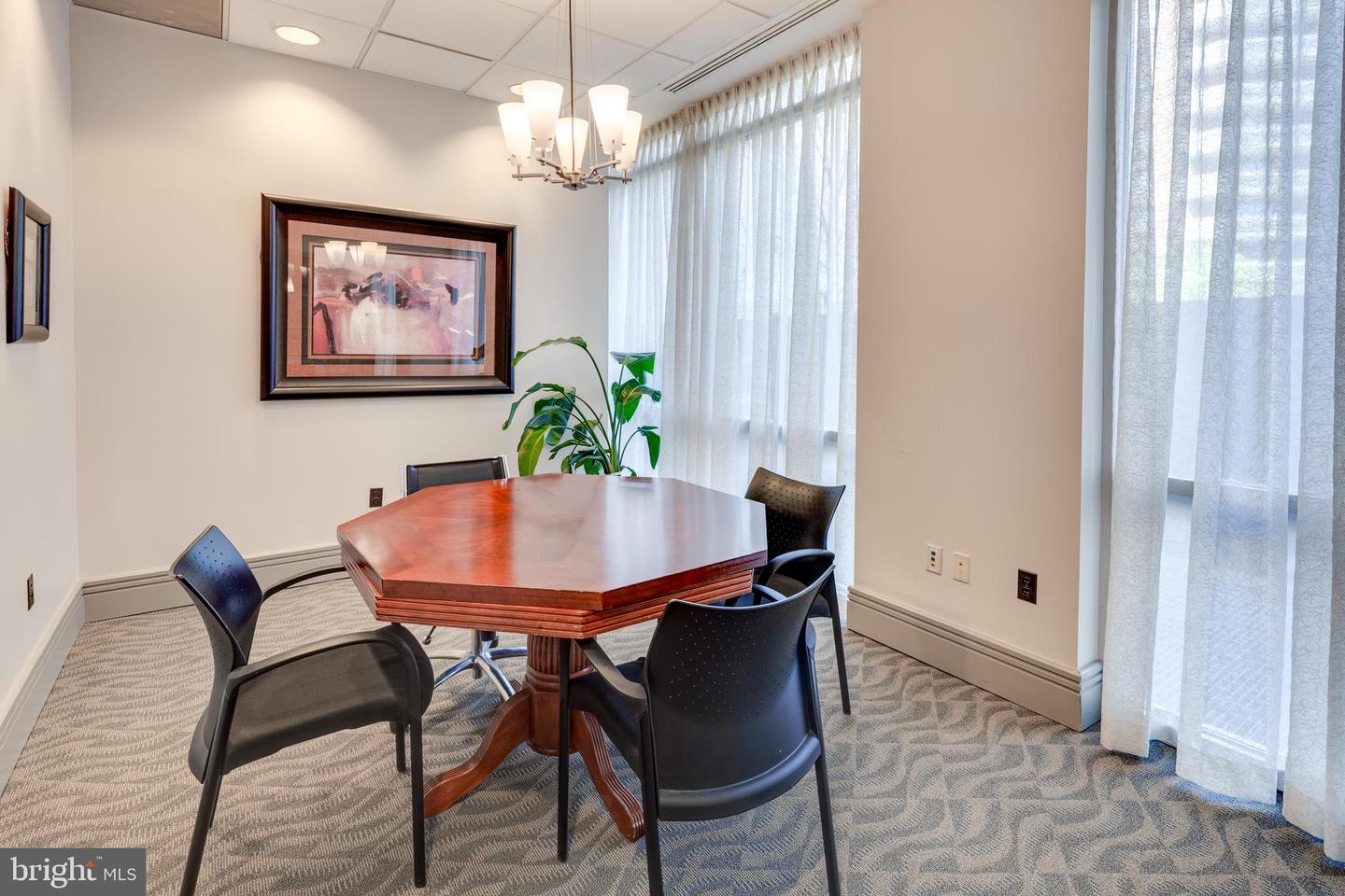 880 N POLLARD ST #223, ARLINGTON, Virginia 22203, 1 Bedroom Bedrooms, ,1 BathroomBathrooms,Residential,For sale,880 N POLLARD ST #223,VAAR2055798 MLS # VAAR2055798