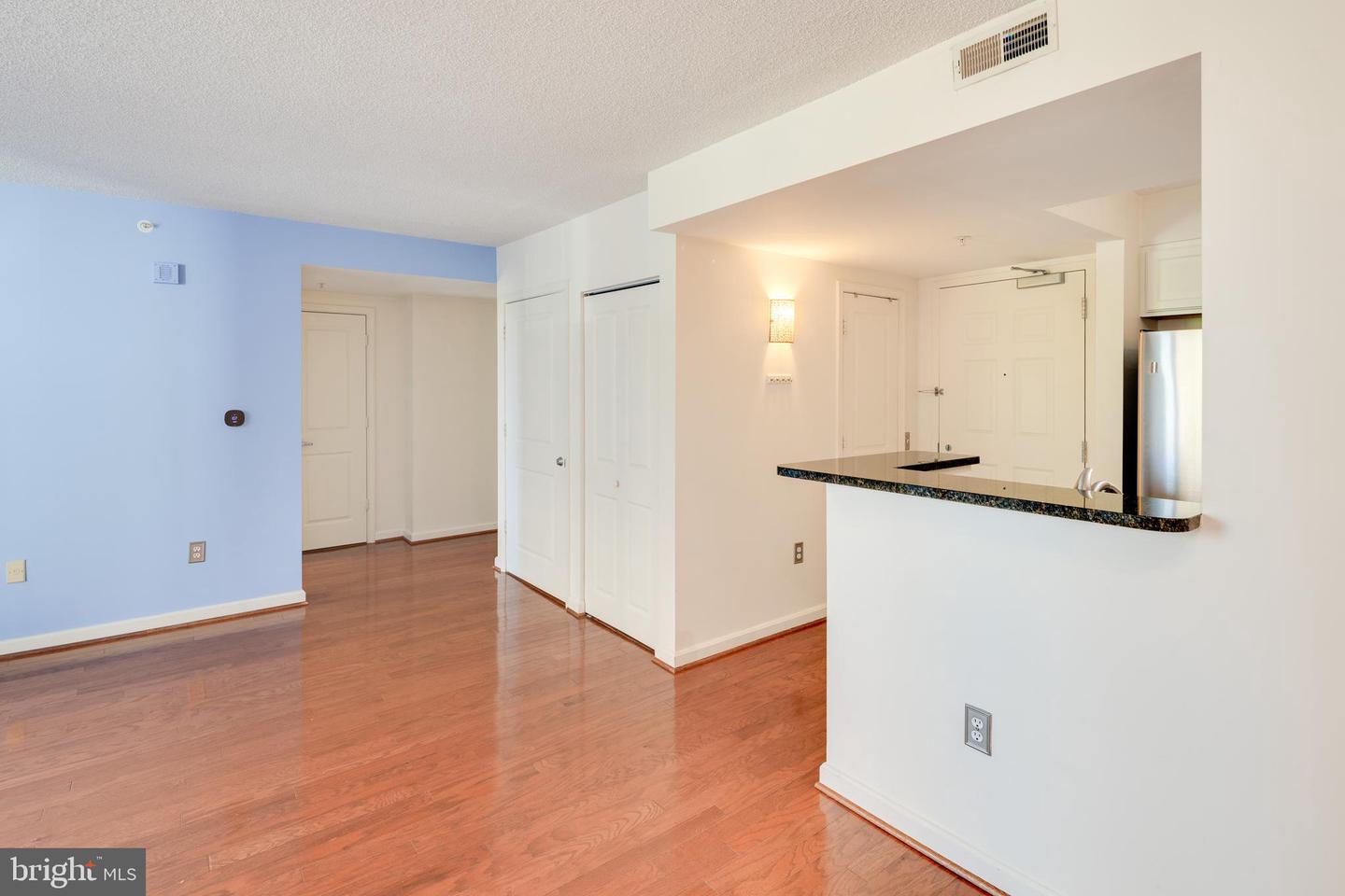 880 N POLLARD ST #223, ARLINGTON, Virginia 22203, 1 Bedroom Bedrooms, ,1 BathroomBathrooms,Residential,For sale,880 N POLLARD ST #223,VAAR2055798 MLS # VAAR2055798