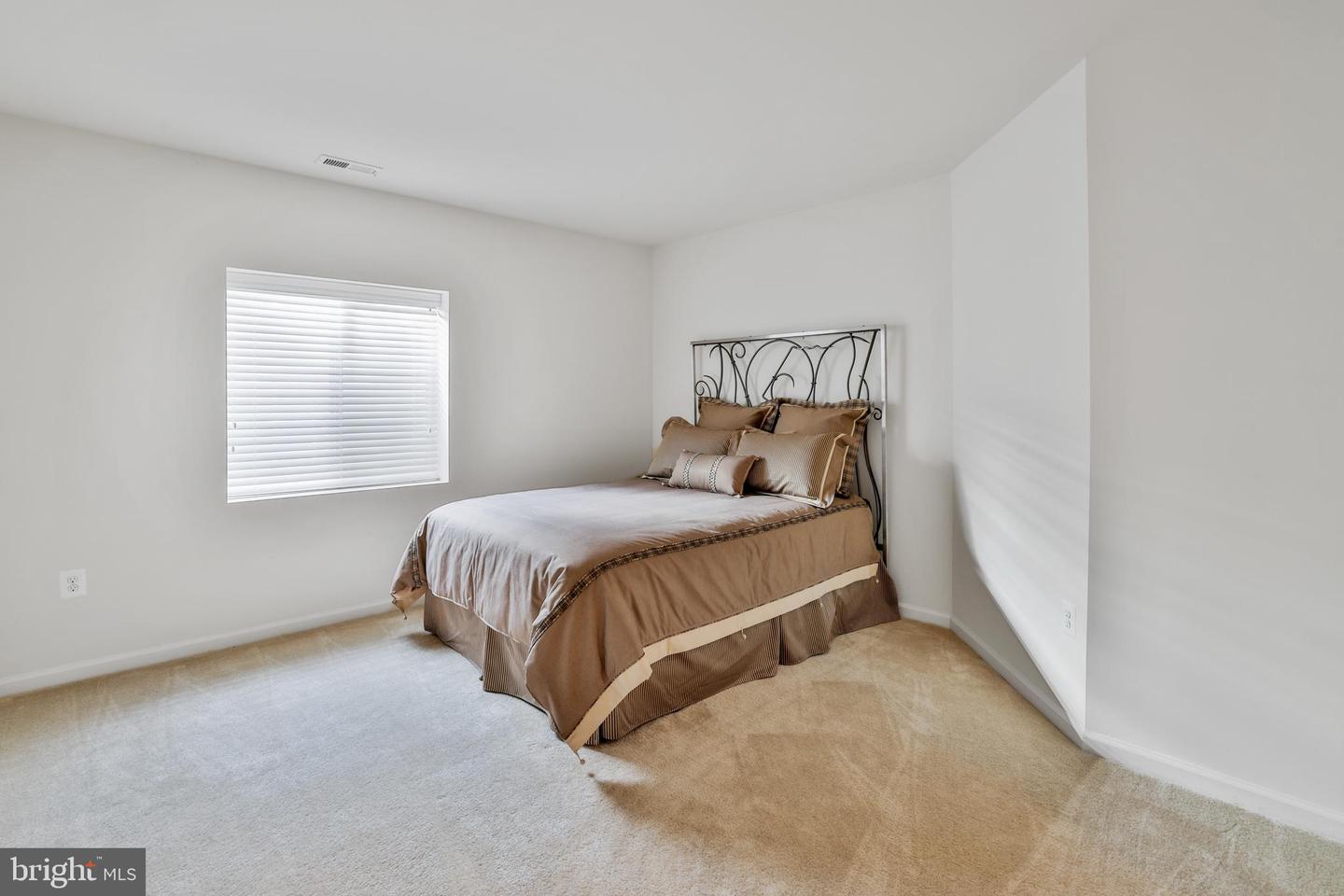 41954 BRIARBERRY PL, LEESBURG, Virginia 20176, 5 Bedrooms Bedrooms, ,3 BathroomsBathrooms,Residential,For sale,41954 BRIARBERRY PL,VALO2093436 MLS # VALO2093436