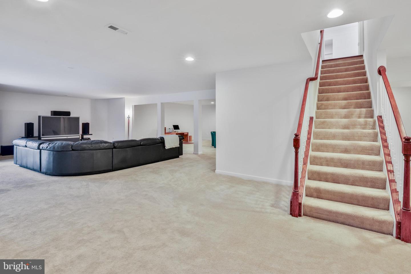 41954 BRIARBERRY PL, LEESBURG, Virginia 20176, 5 Bedrooms Bedrooms, ,3 BathroomsBathrooms,Residential,For sale,41954 BRIARBERRY PL,VALO2093436 MLS # VALO2093436
