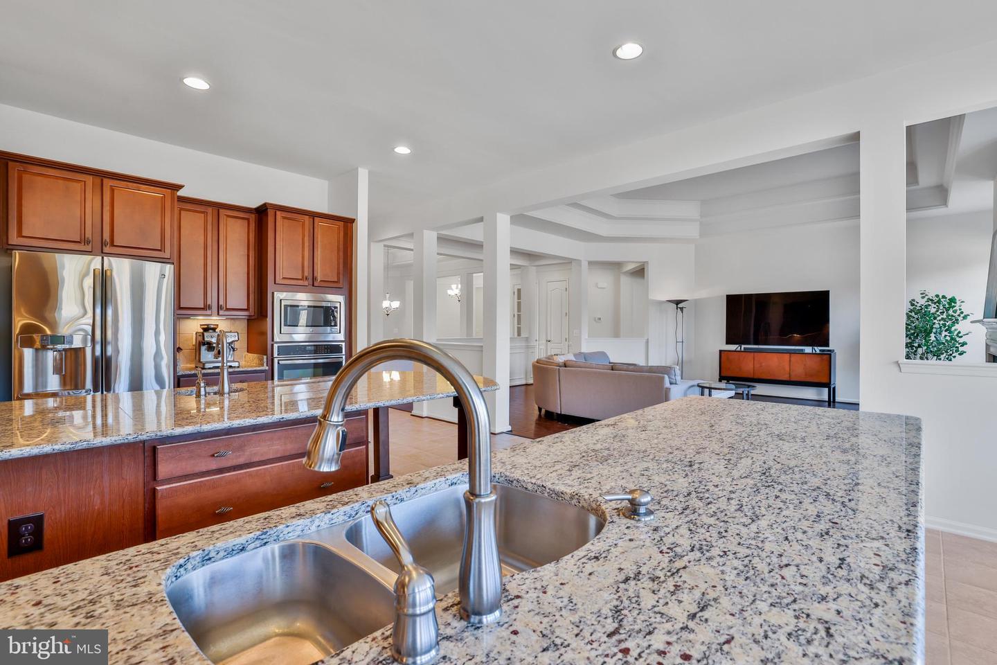 41954 BRIARBERRY PL, LEESBURG, Virginia 20176, 5 Bedrooms Bedrooms, ,3 BathroomsBathrooms,Residential,For sale,41954 BRIARBERRY PL,VALO2093436 MLS # VALO2093436