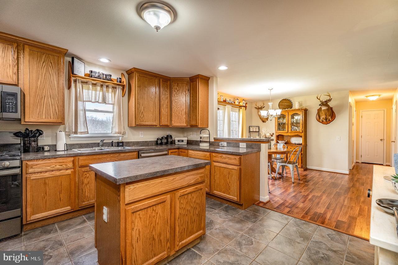 84 BARRICK LN, MOUNT JACKSON, Virginia 22842, 3 Bedrooms Bedrooms, ,2 BathroomsBathrooms,Residential,For sale,84 BARRICK LN,VASH2011174 MLS # VASH2011174