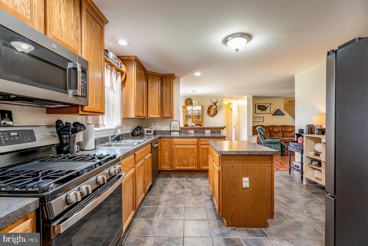 84 BARRICK LN, MOUNT JACKSON, Virginia 22842, 3 Bedrooms Bedrooms, ,2 BathroomsBathrooms,Residential,For sale,84 BARRICK LN,VASH2011174 MLS # VASH2011174