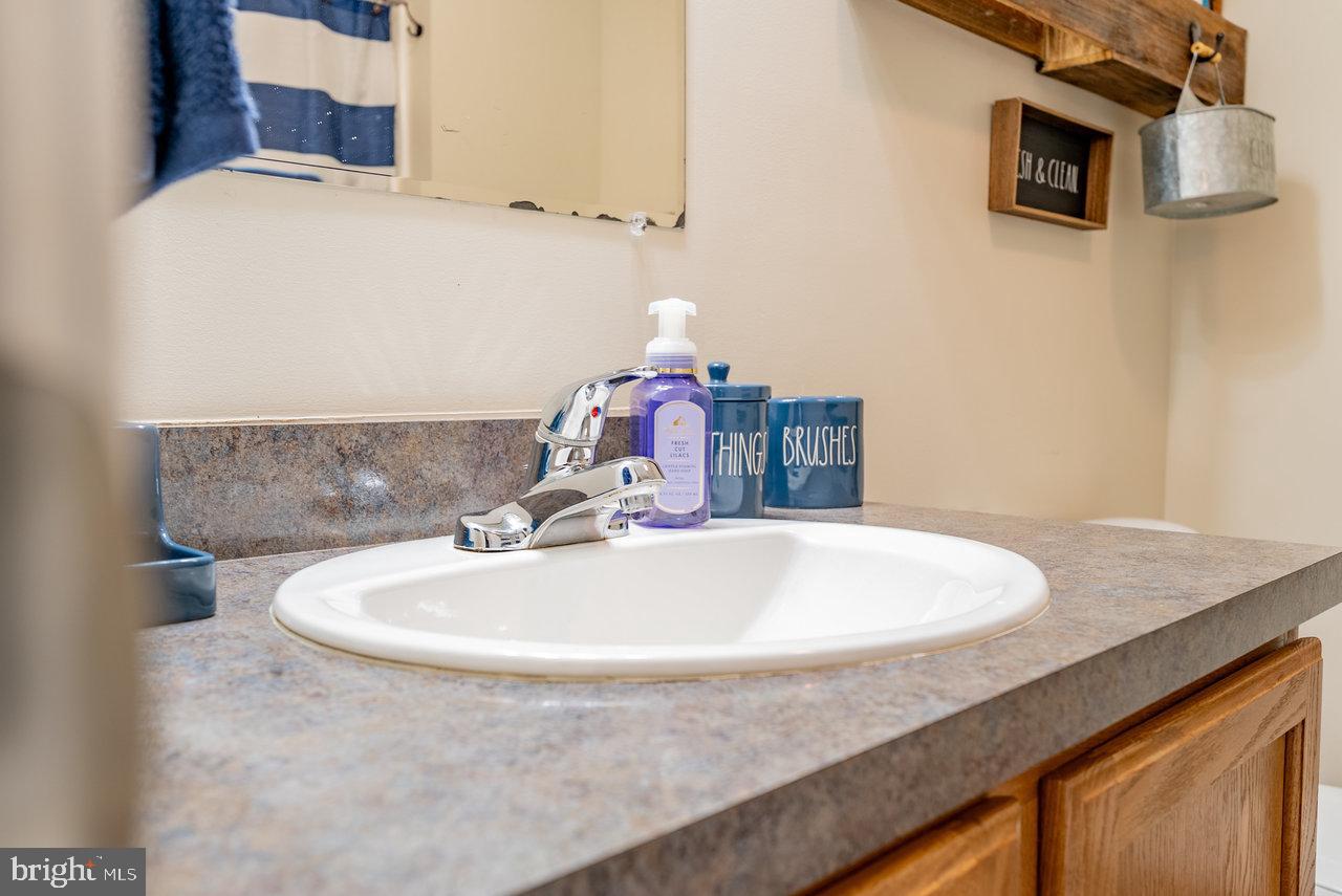 84 BARRICK LN, MOUNT JACKSON, Virginia 22842, 3 Bedrooms Bedrooms, ,2 BathroomsBathrooms,Residential,For sale,84 BARRICK LN,VASH2011174 MLS # VASH2011174