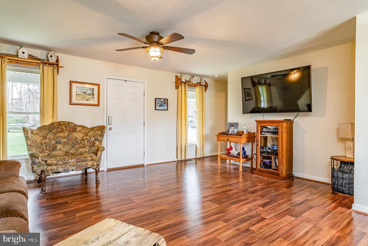 84 BARRICK LN, MOUNT JACKSON, Virginia 22842, 3 Bedrooms Bedrooms, ,2 BathroomsBathrooms,Residential,For sale,84 BARRICK LN,VASH2011174 MLS # VASH2011174