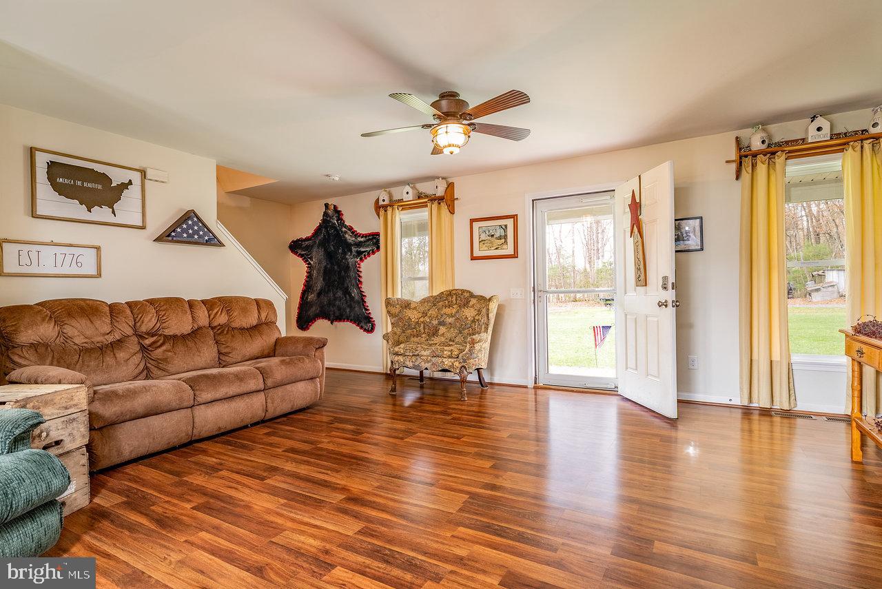 84 BARRICK LN, MOUNT JACKSON, Virginia 22842, 3 Bedrooms Bedrooms, ,2 BathroomsBathrooms,Residential,For sale,84 BARRICK LN,VASH2011174 MLS # VASH2011174