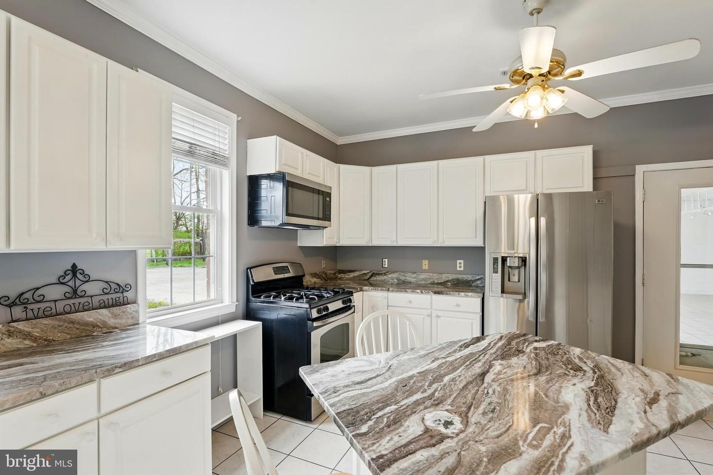 111 THORNTON RD, BOYCE, Virginia 22620, 3 Bedrooms Bedrooms, ,2 BathroomsBathrooms,Residential,For sale,111 THORNTON RD,VACL2003582 MLS # VACL2003582