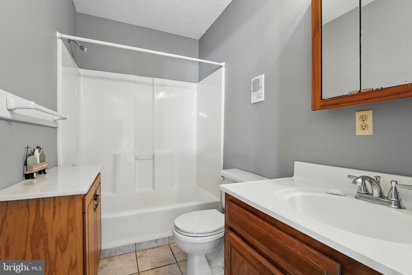 111 THORNTON RD, BOYCE, Virginia 22620, 3 Bedrooms Bedrooms, ,2 BathroomsBathrooms,Residential,For sale,111 THORNTON RD,VACL2003582 MLS # VACL2003582