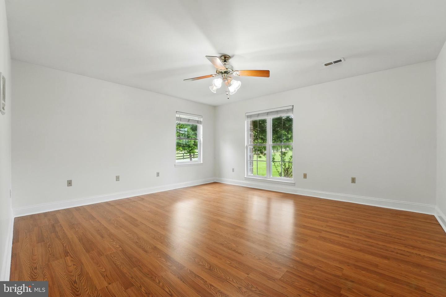 111 THORNTON RD, BOYCE, Virginia 22620, 3 Bedrooms Bedrooms, ,2 BathroomsBathrooms,Residential,For sale,111 THORNTON RD,VACL2003582 MLS # VACL2003582