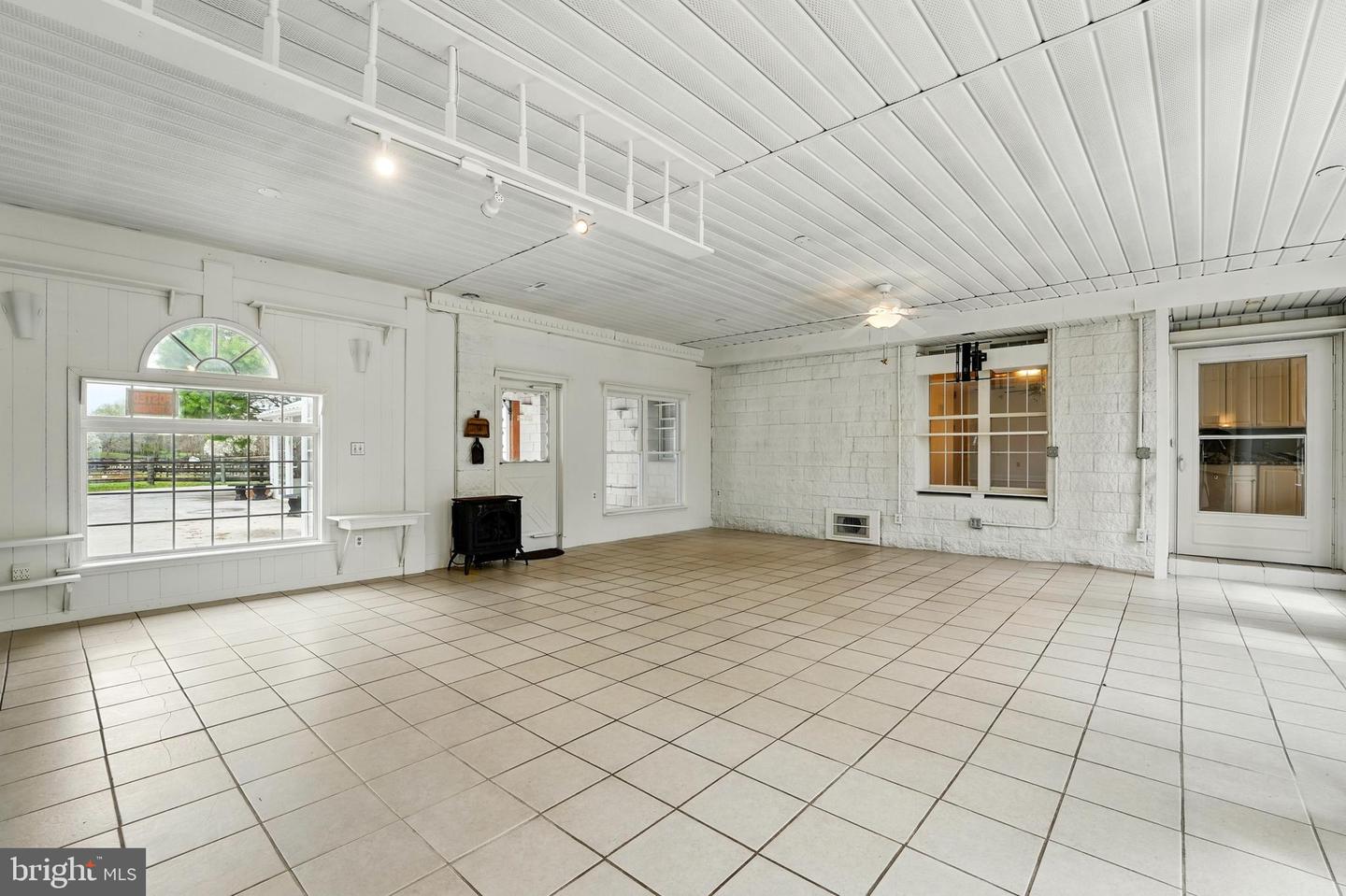 111 THORNTON RD, BOYCE, Virginia 22620, 3 Bedrooms Bedrooms, ,2 BathroomsBathrooms,Residential,For sale,111 THORNTON RD,VACL2003582 MLS # VACL2003582
