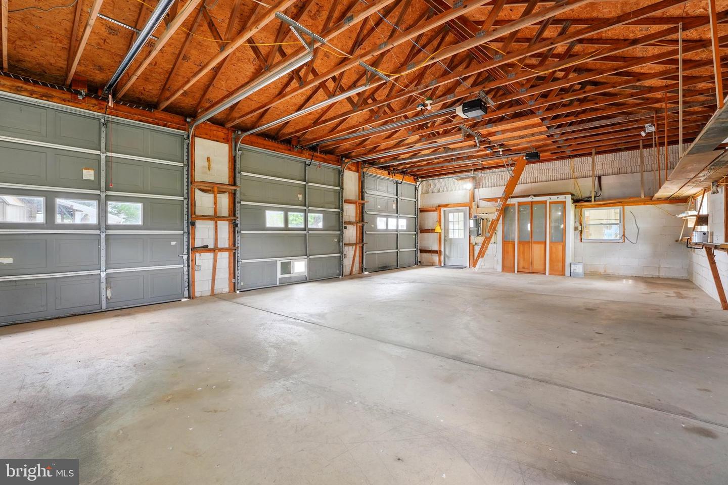 111 THORNTON RD, BOYCE, Virginia 22620, 3 Bedrooms Bedrooms, ,2 BathroomsBathrooms,Residential,For sale,111 THORNTON RD,VACL2003582 MLS # VACL2003582