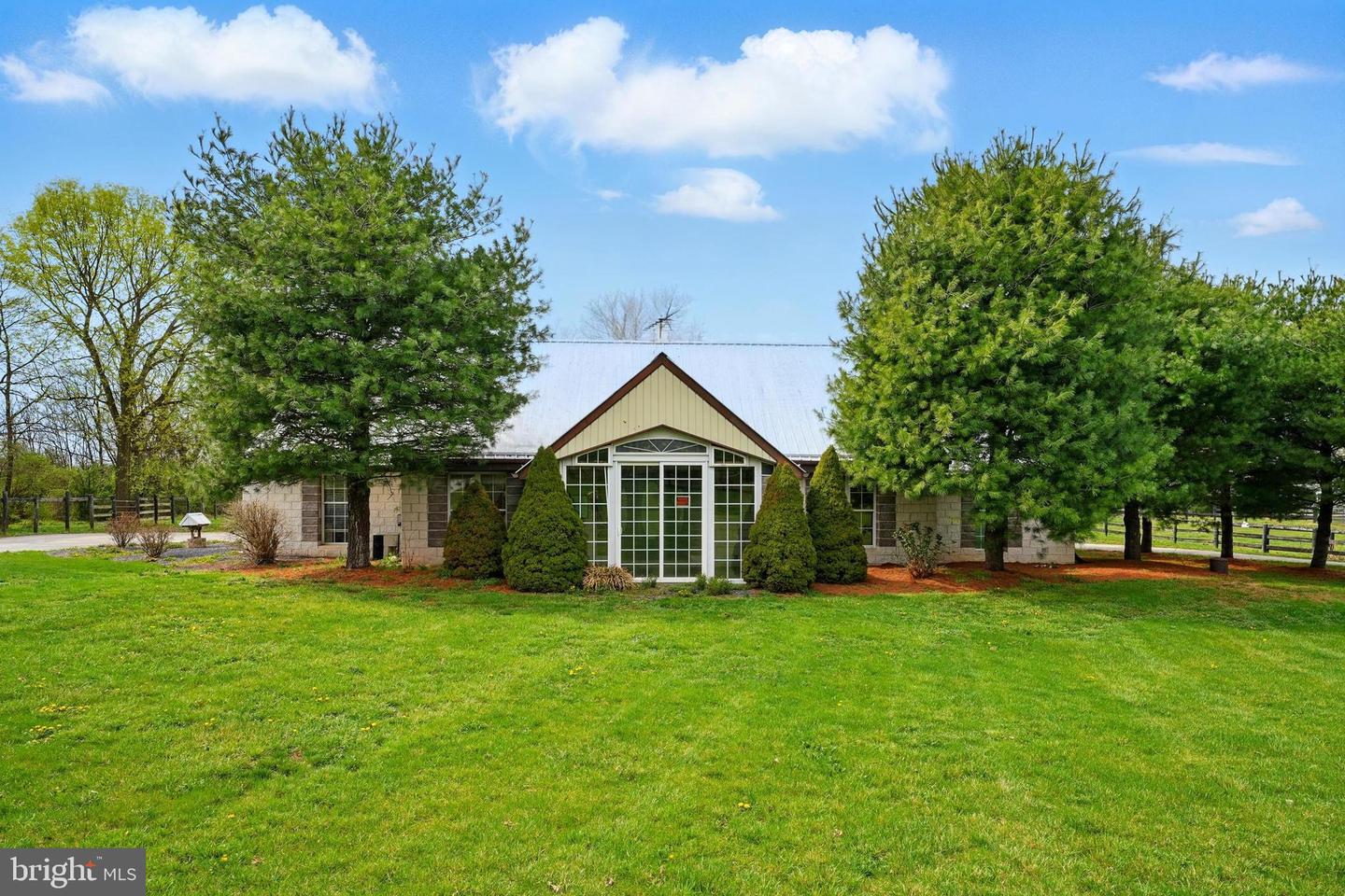 111 THORNTON RD, BOYCE, Virginia 22620, 3 Bedrooms Bedrooms, ,2 BathroomsBathrooms,Residential,For sale,111 THORNTON RD,VACL2003582 MLS # VACL2003582