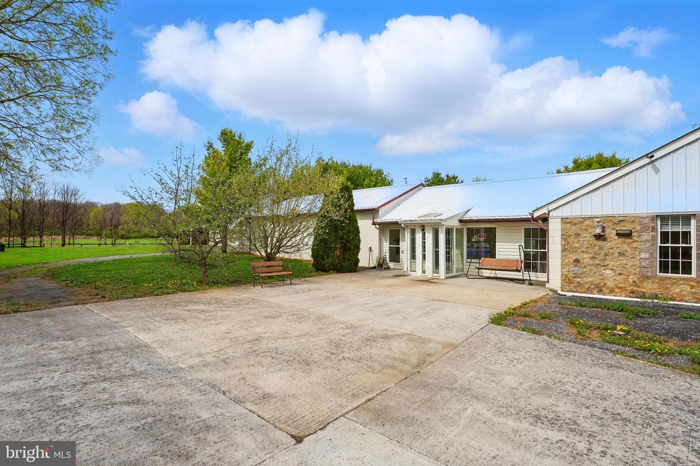 111 THORNTON RD, BOYCE, Virginia 22620, 3 Bedrooms Bedrooms, ,2 BathroomsBathrooms,Residential,For sale,111 THORNTON RD,VACL2003582 MLS # VACL2003582