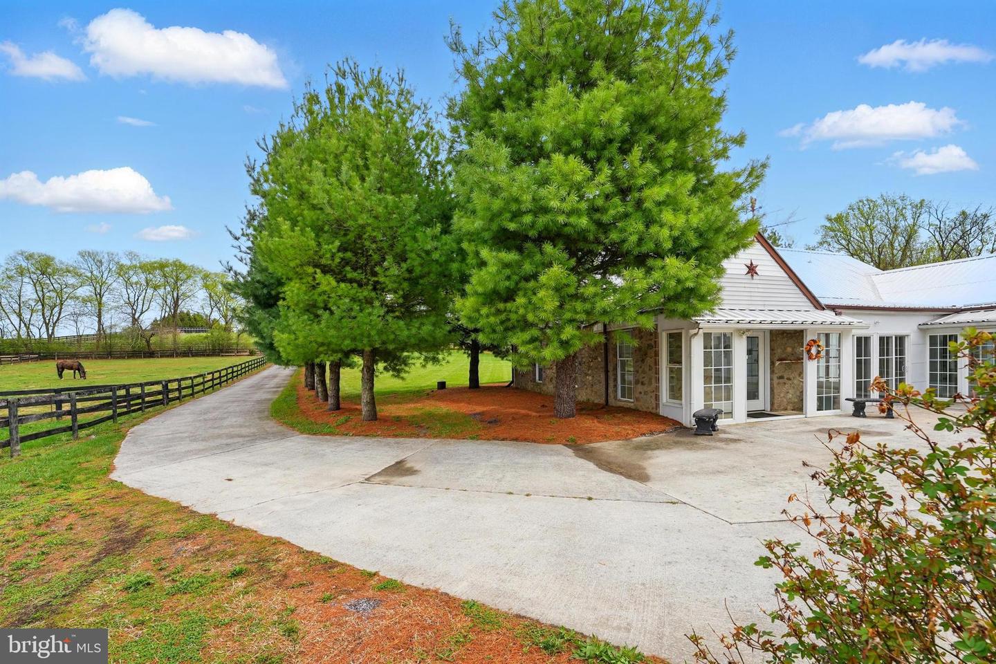 111 THORNTON RD, BOYCE, Virginia 22620, 3 Bedrooms Bedrooms, ,2 BathroomsBathrooms,Residential,For sale,111 THORNTON RD,VACL2003582 MLS # VACL2003582