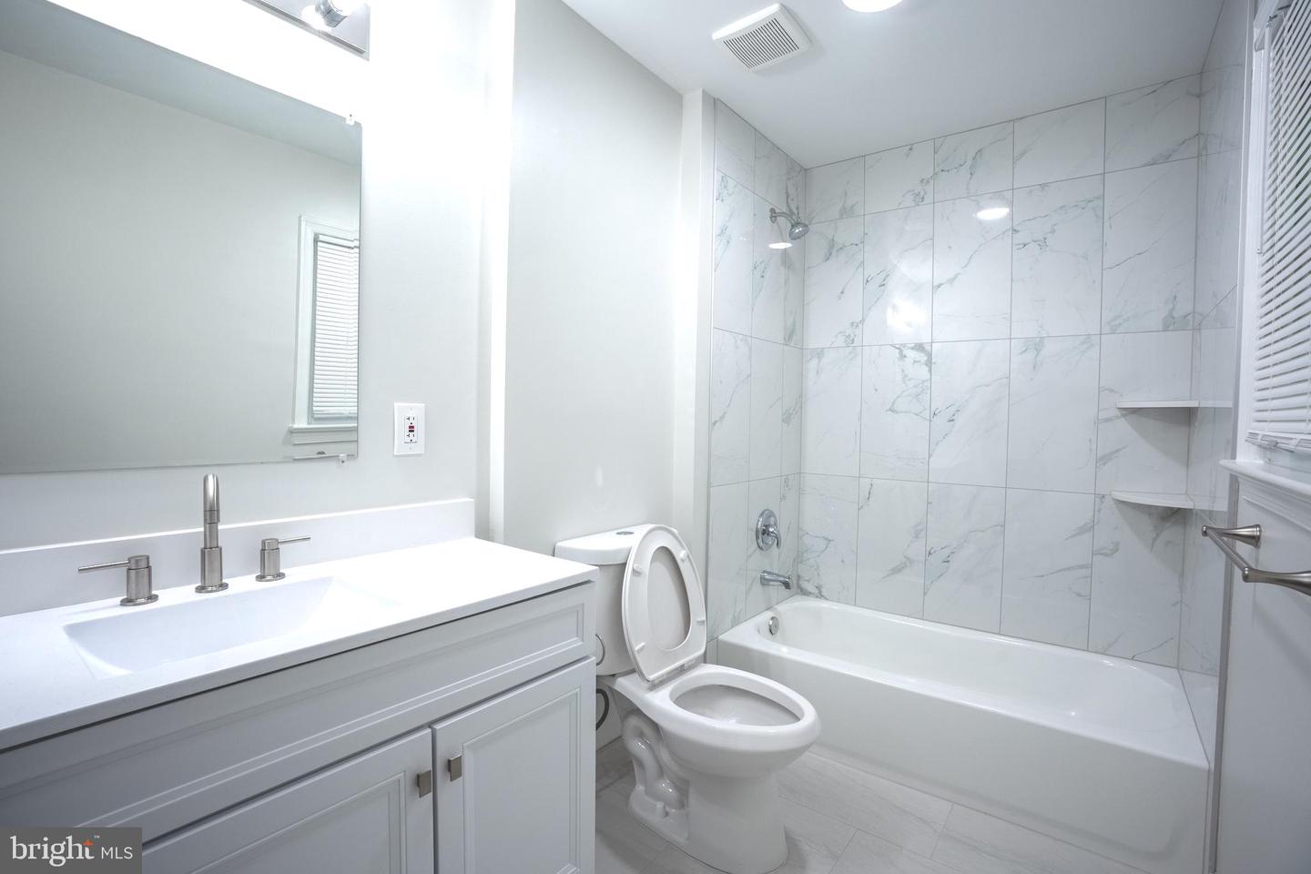 15712 BRANDYWINE RD, DUMFRIES, Virginia 22025, 4 Bedrooms Bedrooms, ,3 BathroomsBathrooms,Residential,For sale,15712 BRANDYWINE RD,VAPW2091668 MLS # VAPW2091668