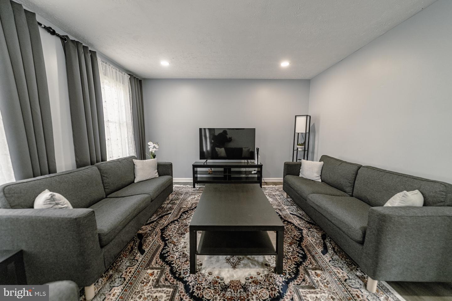 3867 ORIOLE CT, DUMFRIES, Virginia 22025, 5 Bedrooms Bedrooms, ,4 BathroomsBathrooms,Residential,For sale,3867 ORIOLE CT,VAPW2091670 MLS # VAPW2091670