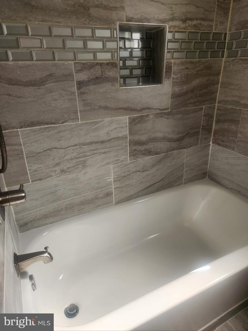 17 46TH ST SE #5, WASHINGTON, District Of Columbia 20019, 2 Bedrooms Bedrooms, ,2 BathroomsBathrooms,Residential,For sale,17 46TH ST SE #5,DCDC2194882 MLS # DCDC2194882