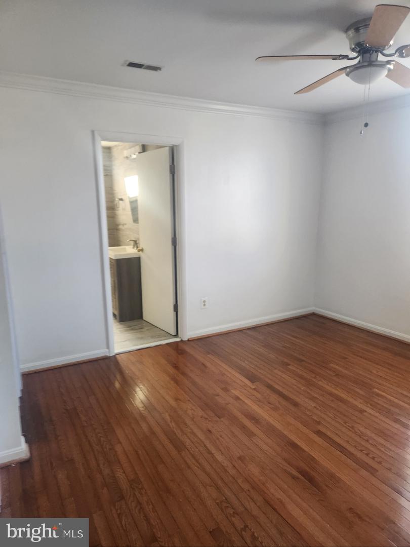 17 46TH ST SE #5, WASHINGTON, District Of Columbia 20019, 2 Bedrooms Bedrooms, ,2 BathroomsBathrooms,Residential,For sale,17 46TH ST SE #5,DCDC2194882 MLS # DCDC2194882
