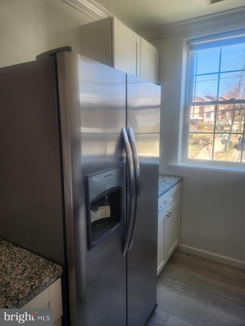 17 46TH ST SE #5, WASHINGTON, District Of Columbia 20019, 2 Bedrooms Bedrooms, ,2 BathroomsBathrooms,Residential,For sale,17 46TH ST SE #5,DCDC2194882 MLS # DCDC2194882