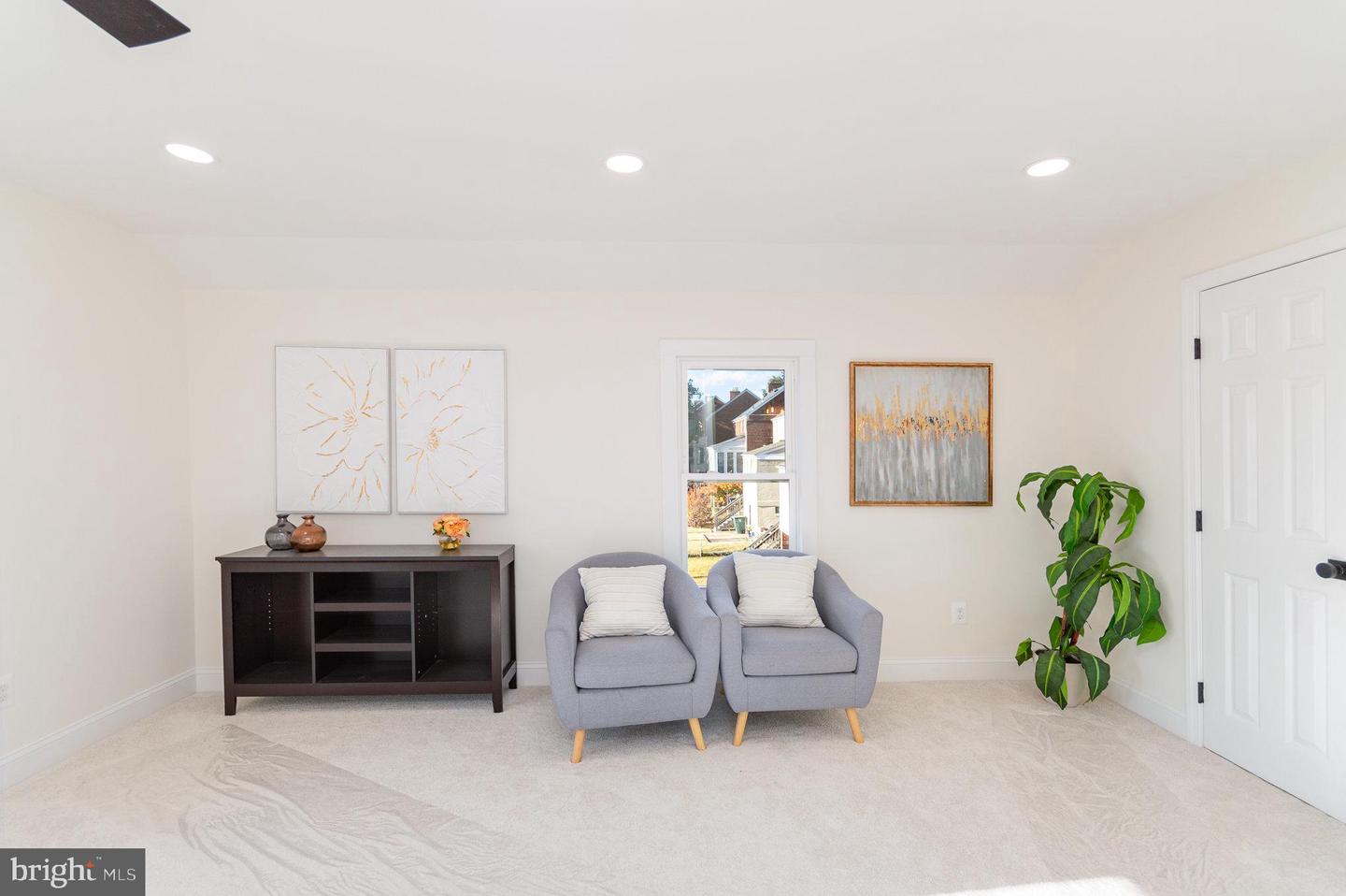 4802 EASTERN AVE NE, WASHINGTON, District Of Columbia 20017, 4 Bedrooms Bedrooms, ,3 BathroomsBathrooms,Residential,For sale,4802 EASTERN AVE NE,DCDC2194906 MLS # DCDC2194906