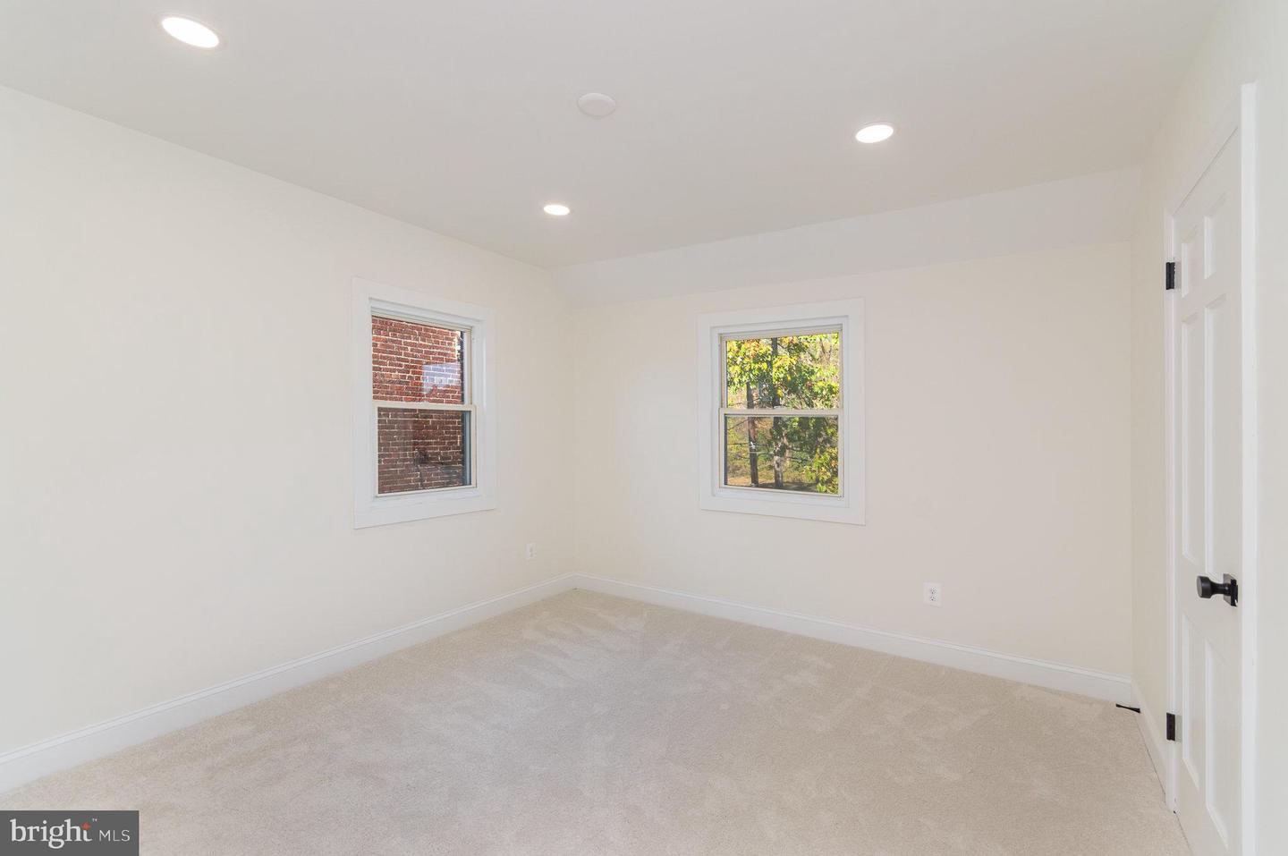 4802 EASTERN AVE NE, WASHINGTON, District Of Columbia 20017, 4 Bedrooms Bedrooms, ,3 BathroomsBathrooms,Residential,For sale,4802 EASTERN AVE NE,DCDC2194906 MLS # DCDC2194906