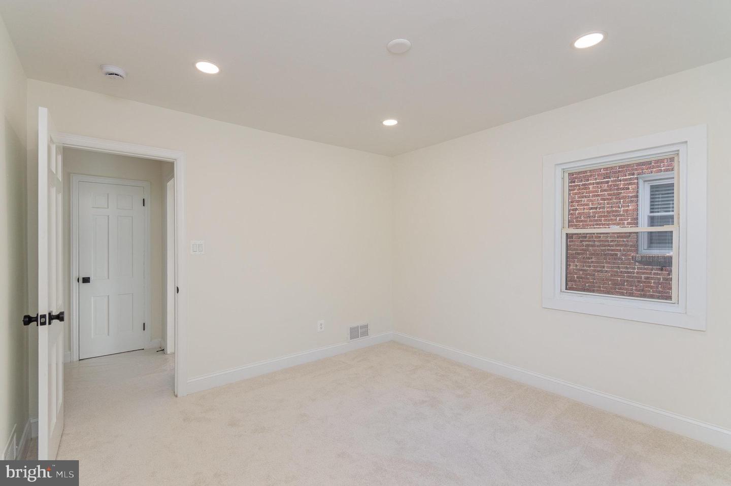 4802 EASTERN AVE NE, WASHINGTON, District Of Columbia 20017, 4 Bedrooms Bedrooms, ,3 BathroomsBathrooms,Residential,For sale,4802 EASTERN AVE NE,DCDC2194906 MLS # DCDC2194906