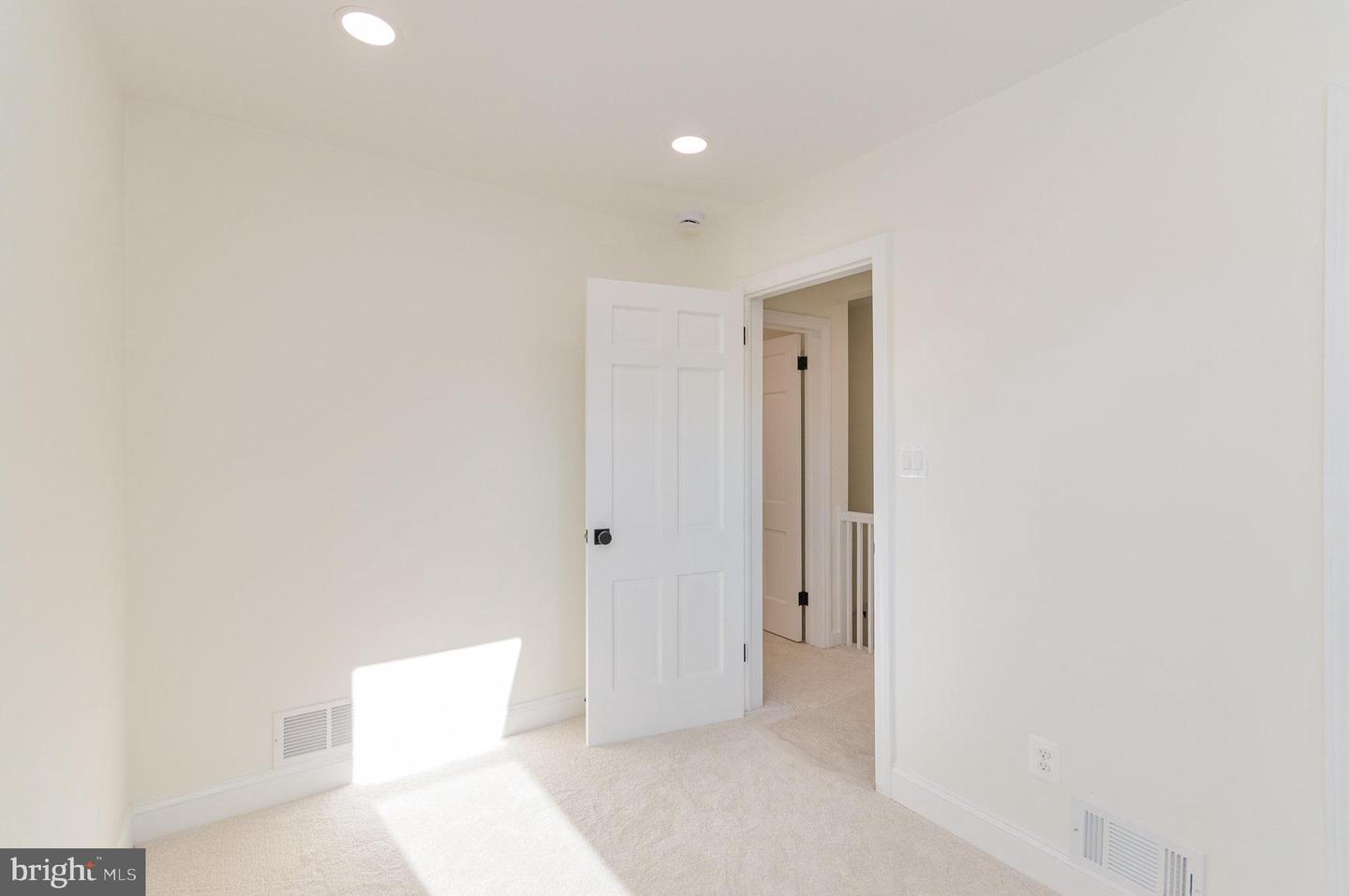 4802 EASTERN AVE NE, WASHINGTON, District Of Columbia 20017, 4 Bedrooms Bedrooms, ,3 BathroomsBathrooms,Residential,For sale,4802 EASTERN AVE NE,DCDC2194906 MLS # DCDC2194906