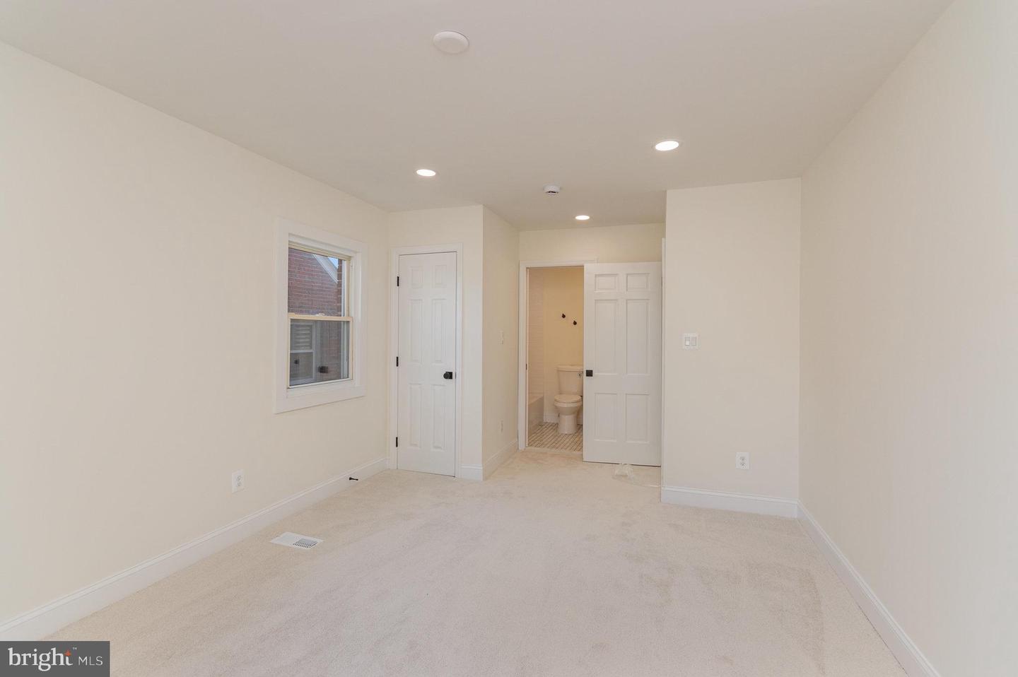 4802 EASTERN AVE NE, WASHINGTON, District Of Columbia 20017, 4 Bedrooms Bedrooms, ,3 BathroomsBathrooms,Residential,For sale,4802 EASTERN AVE NE,DCDC2194906 MLS # DCDC2194906